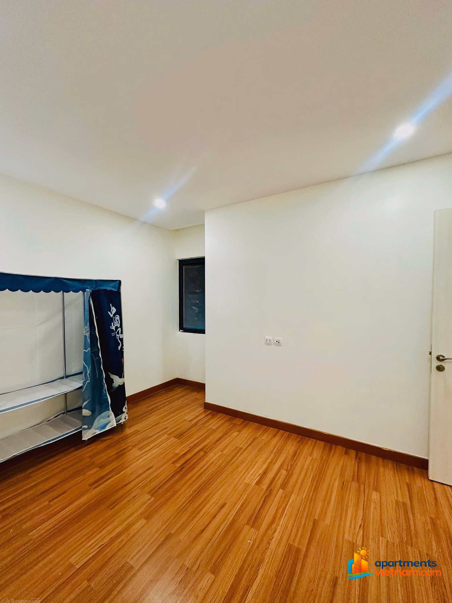 Good price - 2-bedroom apartment for rent, area 65m2, airy house, comfortable living price 12.5 million/month at GoldSeason
