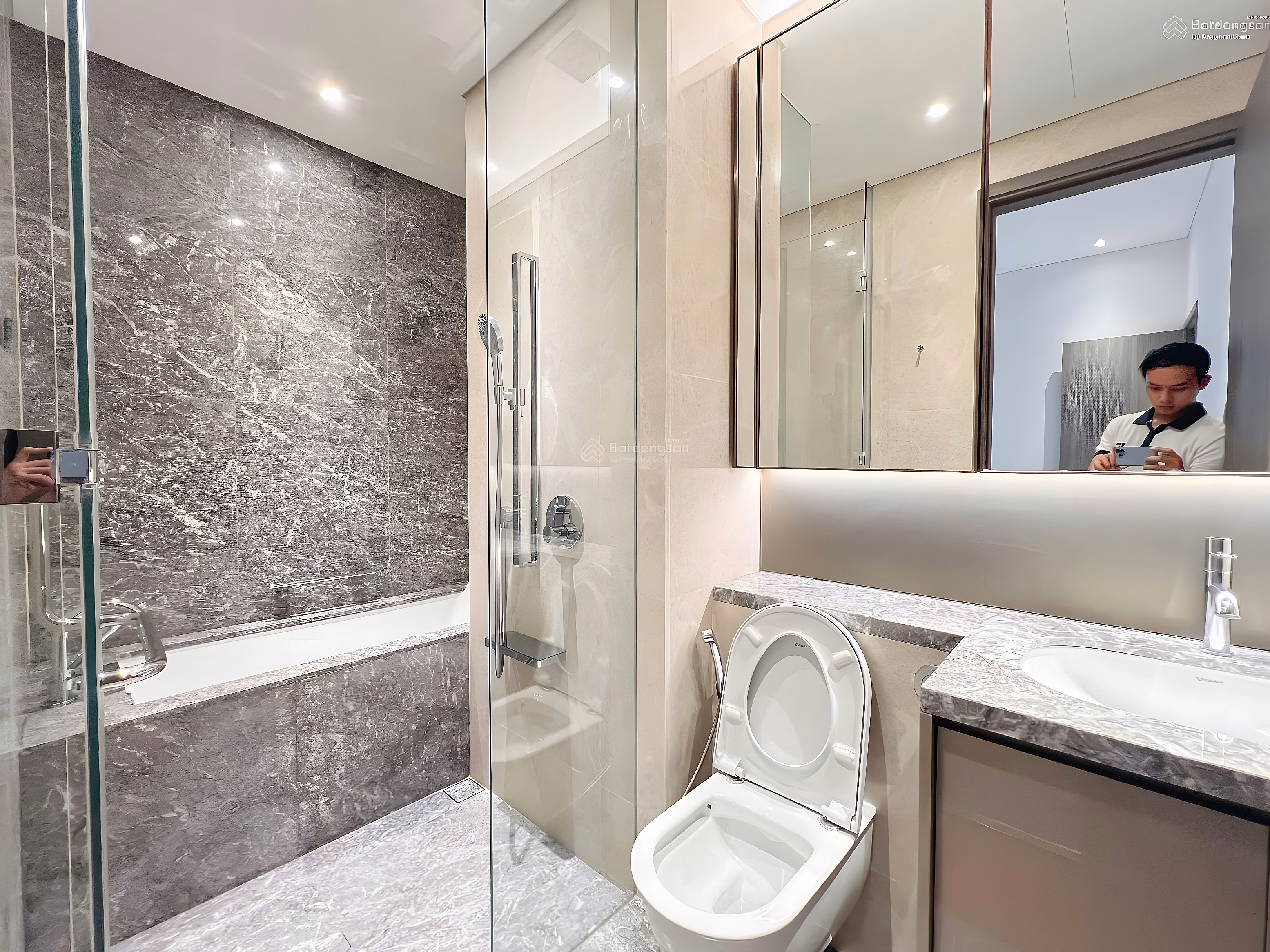 Selling 2-bedroom apartment, area 74m2 at The Marq District 1, price: 15.3 billion, LTLA
