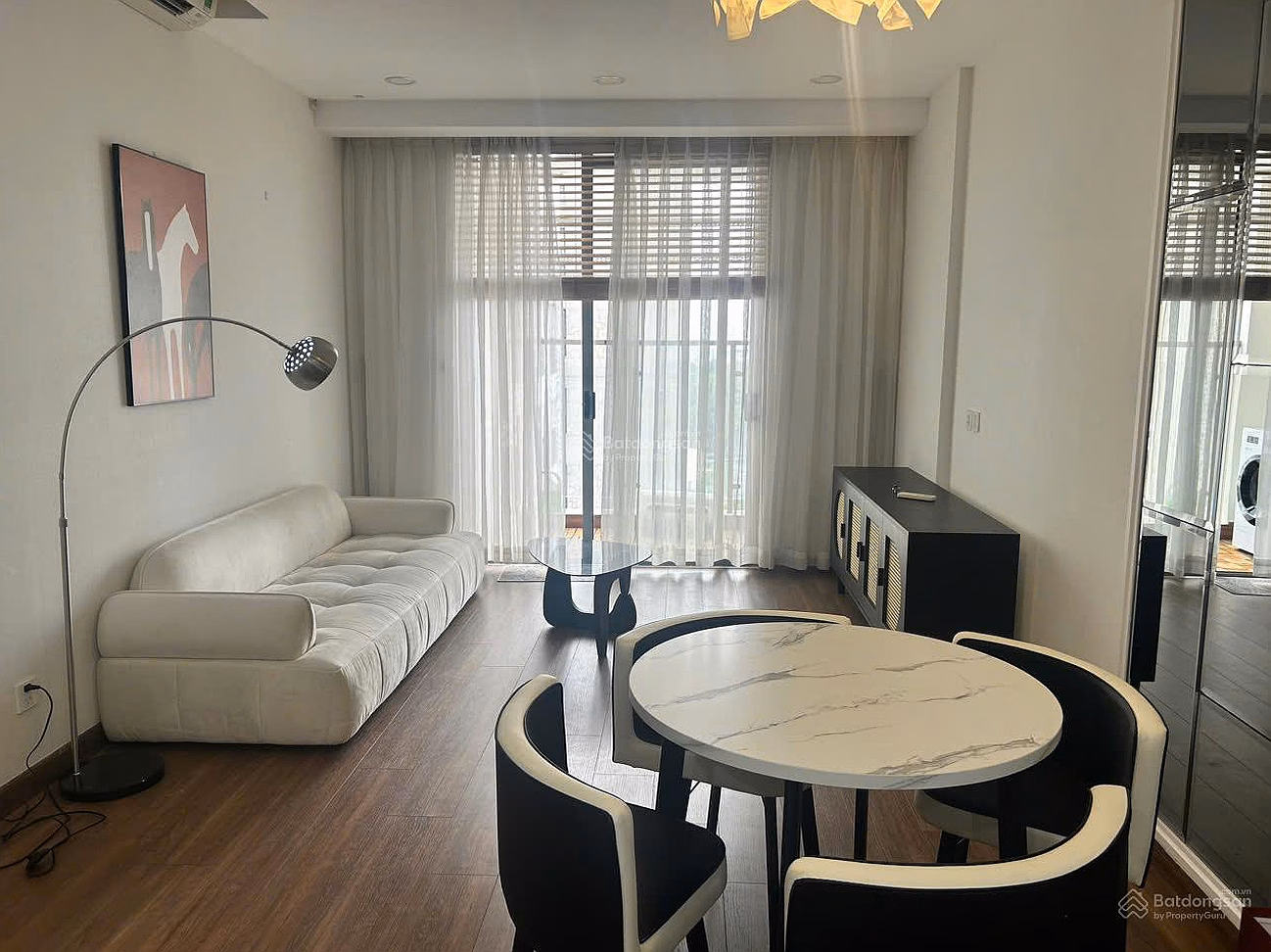 Kingston Residence apartment for rent, 2 bedrooms, 1 bathroom, fully furnished, price: 17 million/month, 0908 435 ***