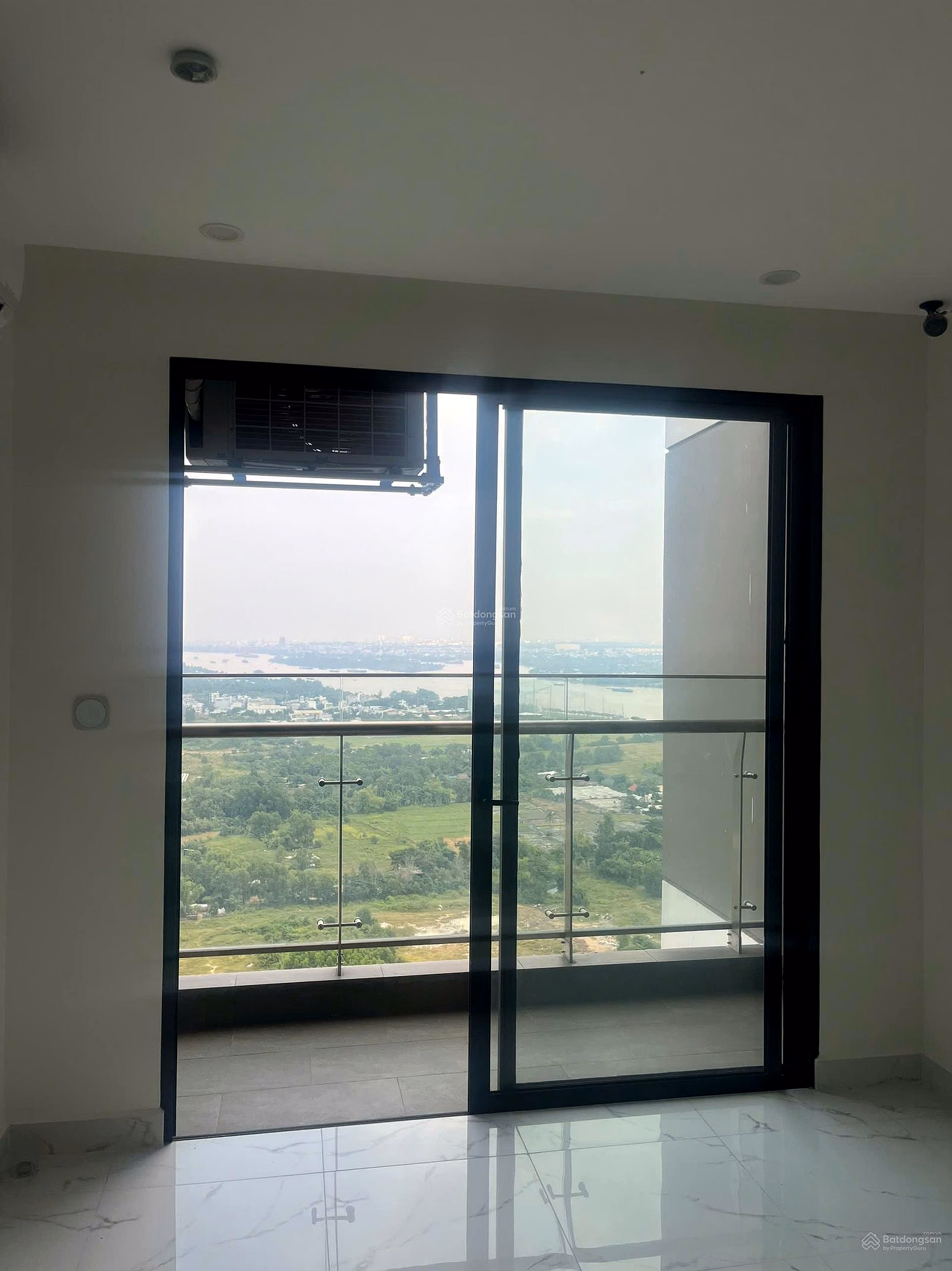 3-bedroom apartment with Dong Nai river view The Beverly Solari BS9 Building Vinhomes Grand Park, City. Thu Duc