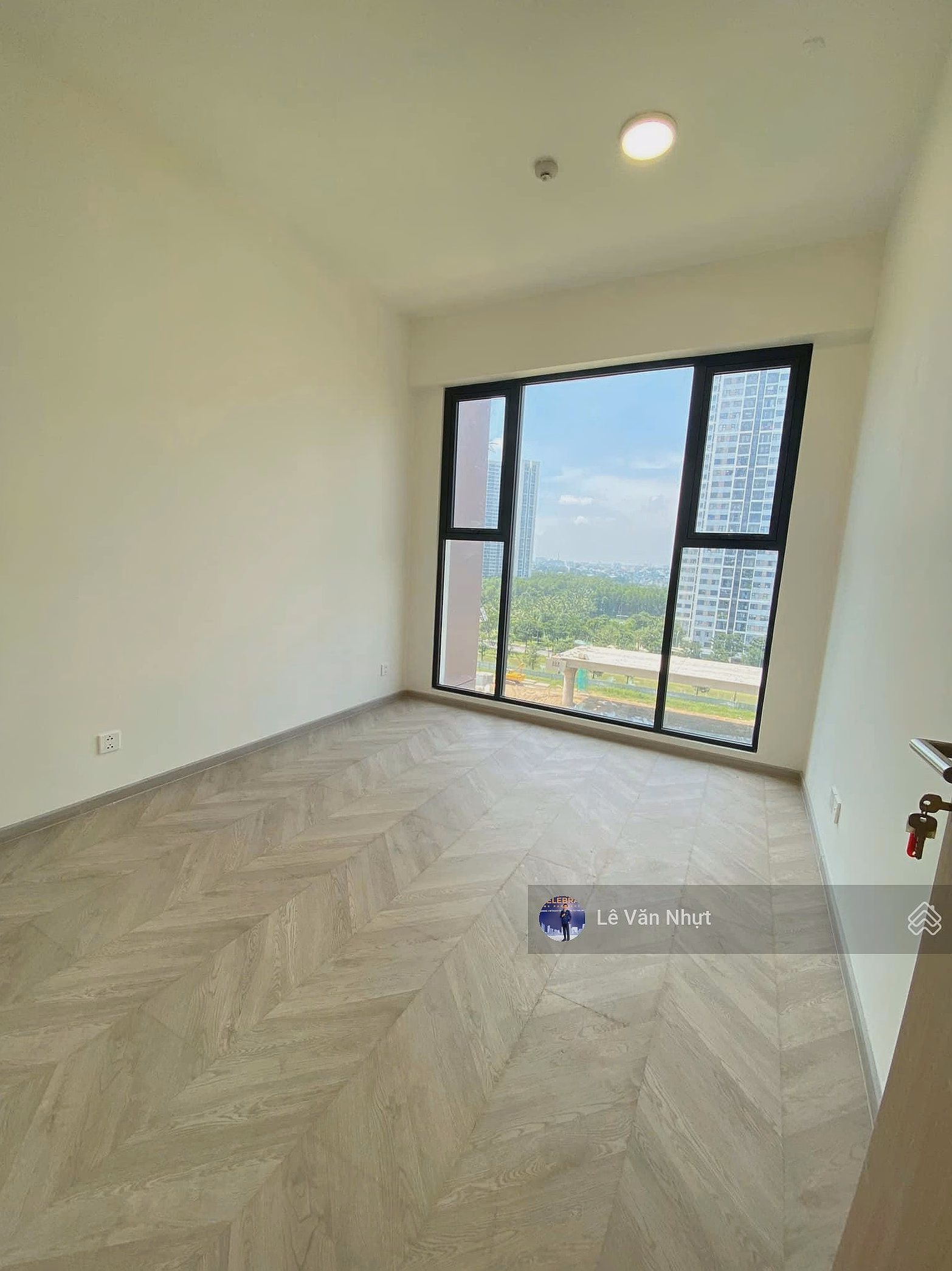 High floor 3 bedrooms Lumiere Boulevard, only 7.11 billion all inclusive, Northeast direction - Building A - clear view