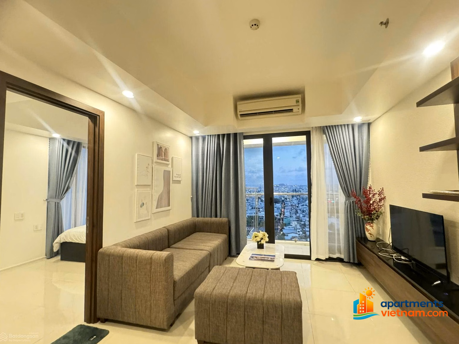 Owner needs to rent Hiyori corner apartment, high floor, sea view, beautiful interior***