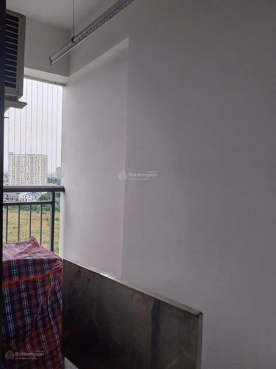 Bank failed to sell Thu Thiem Garden apartment (District 9) - 60m2 including name transfer and notarized pink book