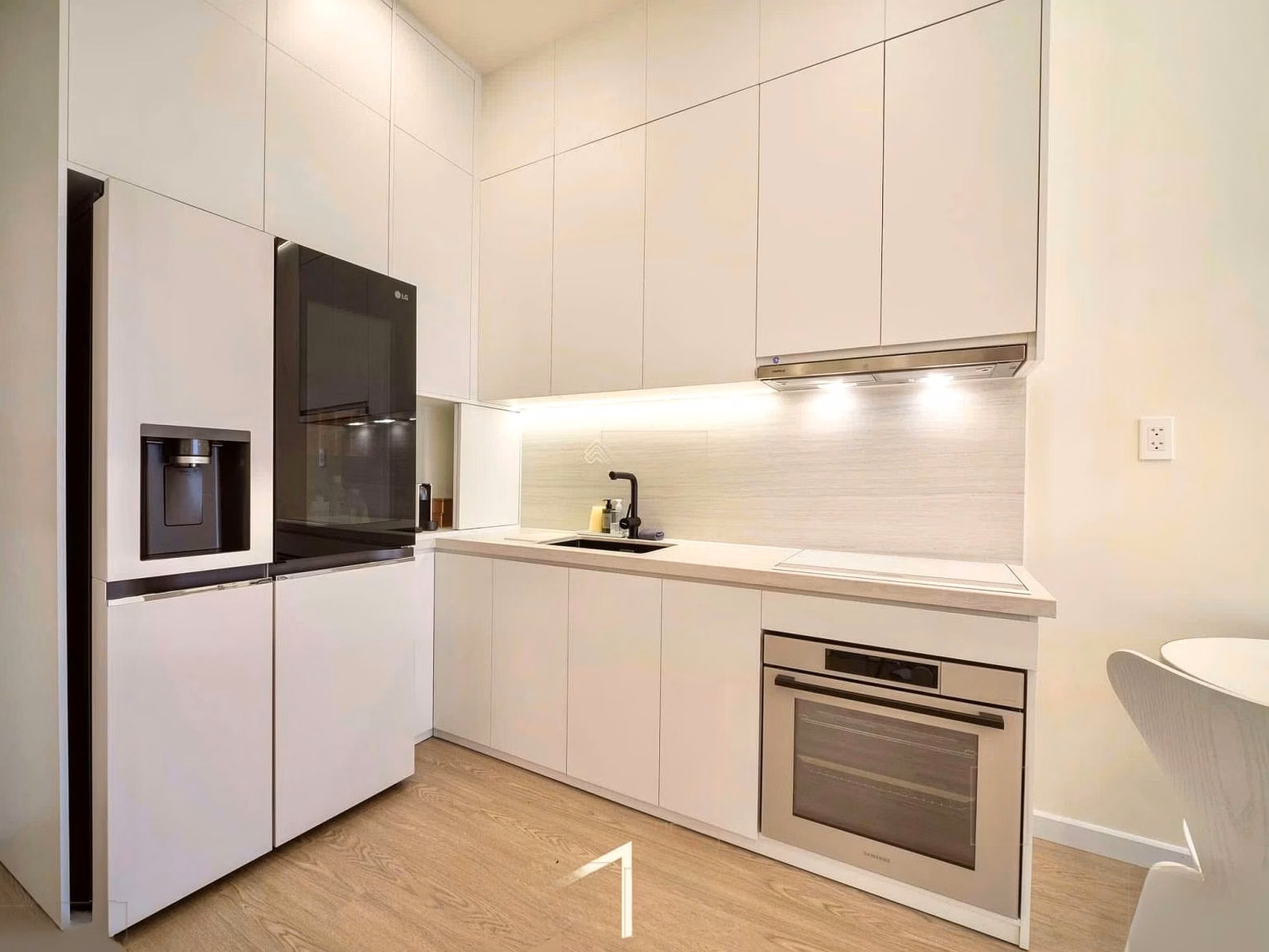 Safira's most standard shopping cart 1 bedroom 50m² 3.4 billion - 2 bedroom 67m² 3.9 billion - 3 bedroom 90m² 5.3 billion. Loan support book available