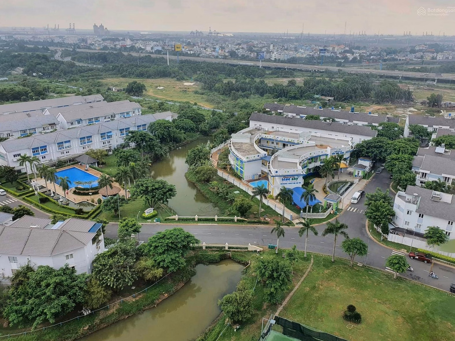 Safira's most standard shopping cart 1 bedroom 50m² 3.4 billion - 2 bedroom 67m² 3.9 billion - 3 bedroom 90m² 5.3 billion. Loan support book available