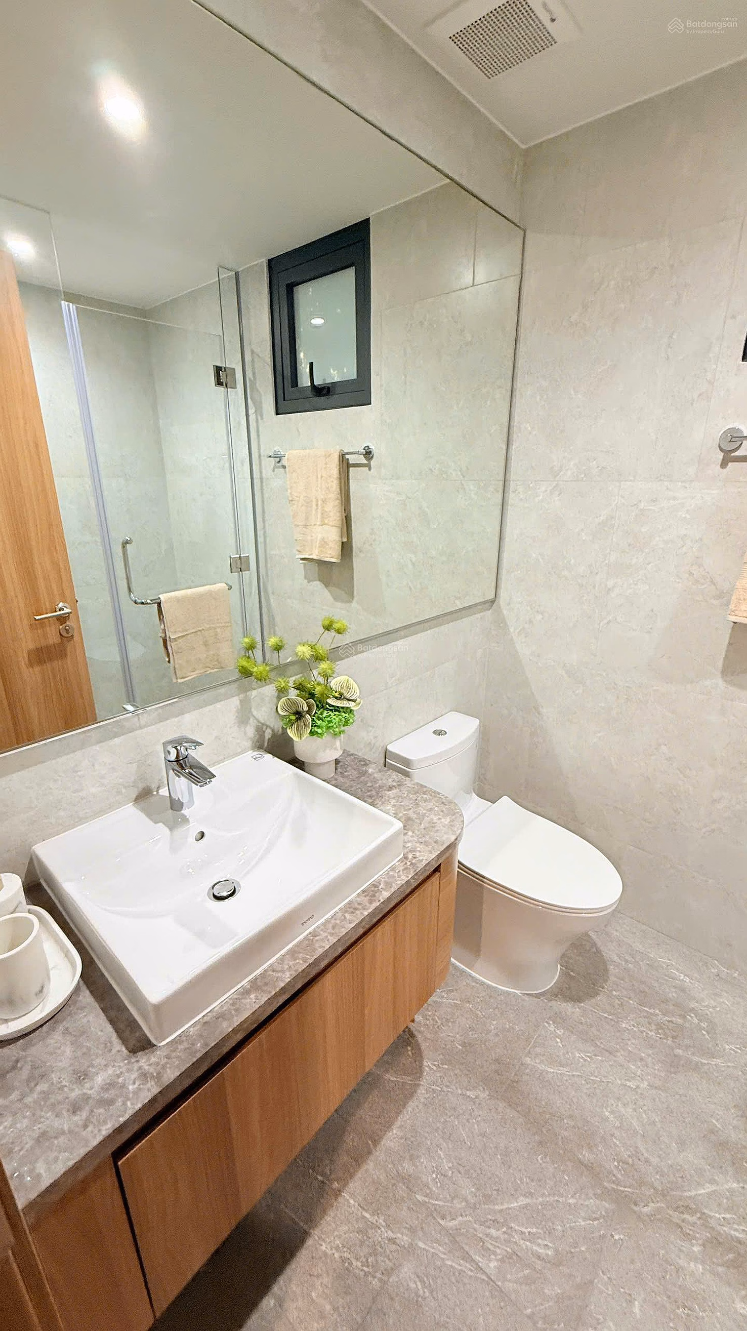 Exclusive 2 bedroom Masteri Park Place - next to DNA's largest water music canal - Only 8.4 billion