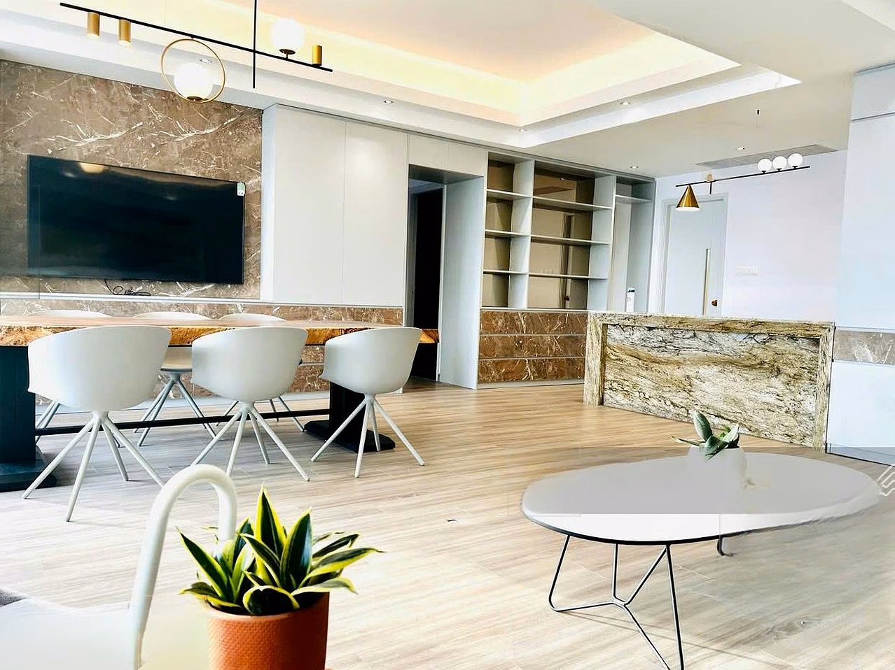 Hai Yen Nam Minh Land - shopping cart for Saigon Pearl apartments 2 bedrooms - 3 bedrooms - 4 bedrooms - Penthouse-Duplex 07/2026