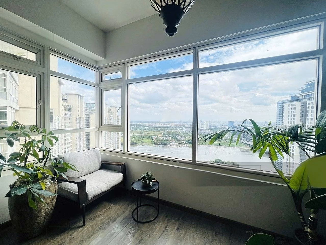 Hai Yen Nam Minh Land - shopping cart for Saigon Pearl apartments 2 bedrooms - 3 bedrooms - 4 bedrooms - Penthouse-Duplex 07/2026