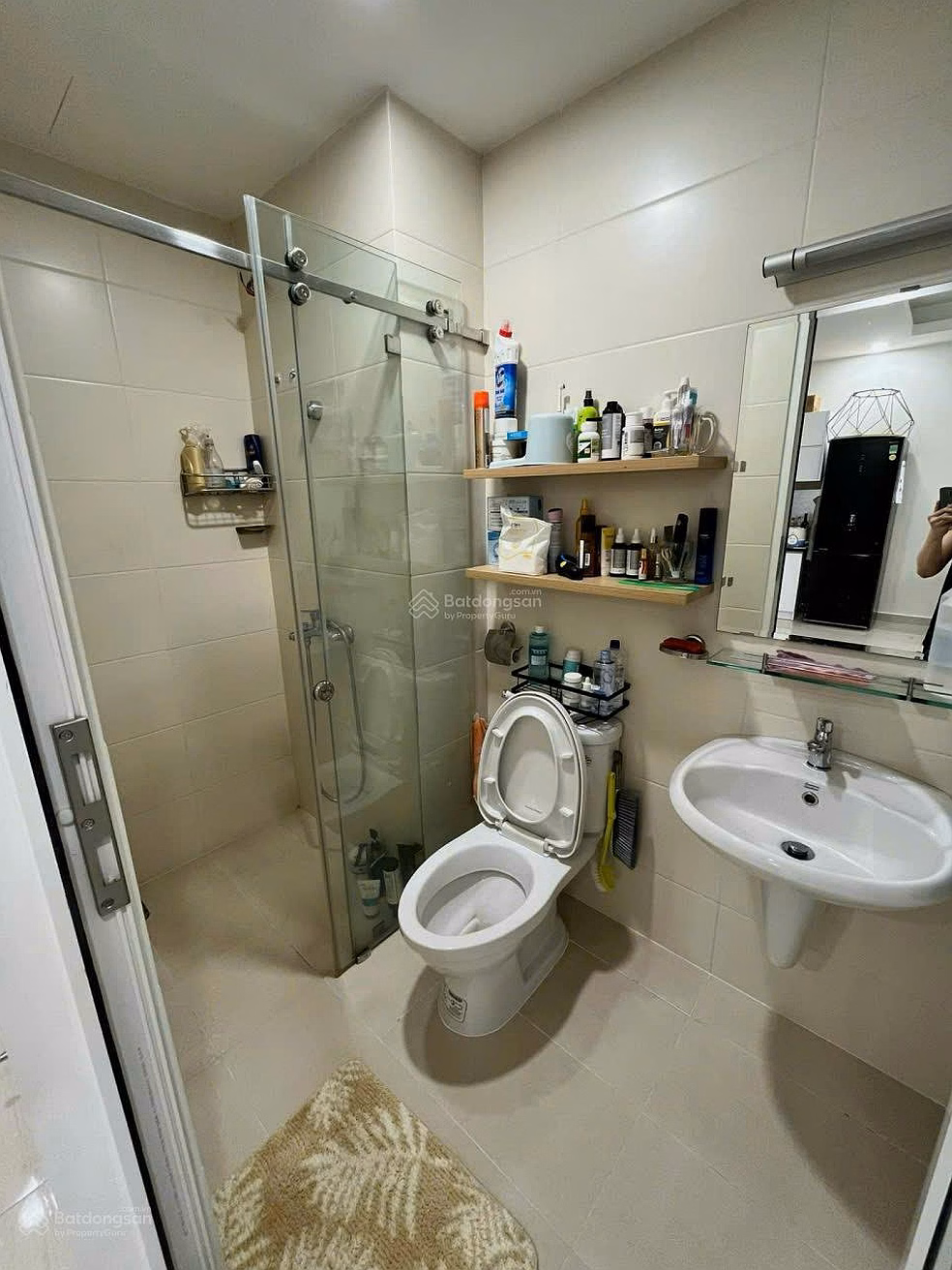 Quick sale, good price, 53m2, only 2.4 billion, middle floor, Southeast view, bank loan 1.5 billion***