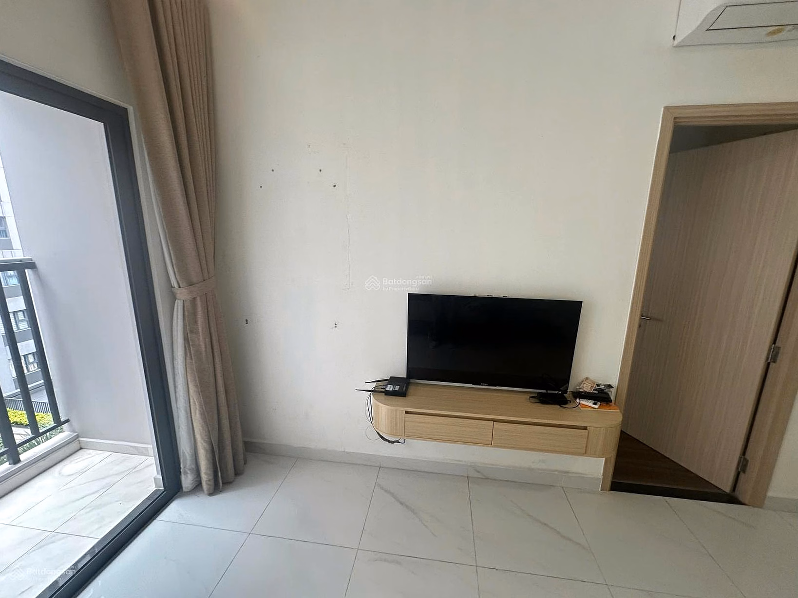 Fully furnished - Currently for rent - Move in immediately - Southeast direction - Pink book ready