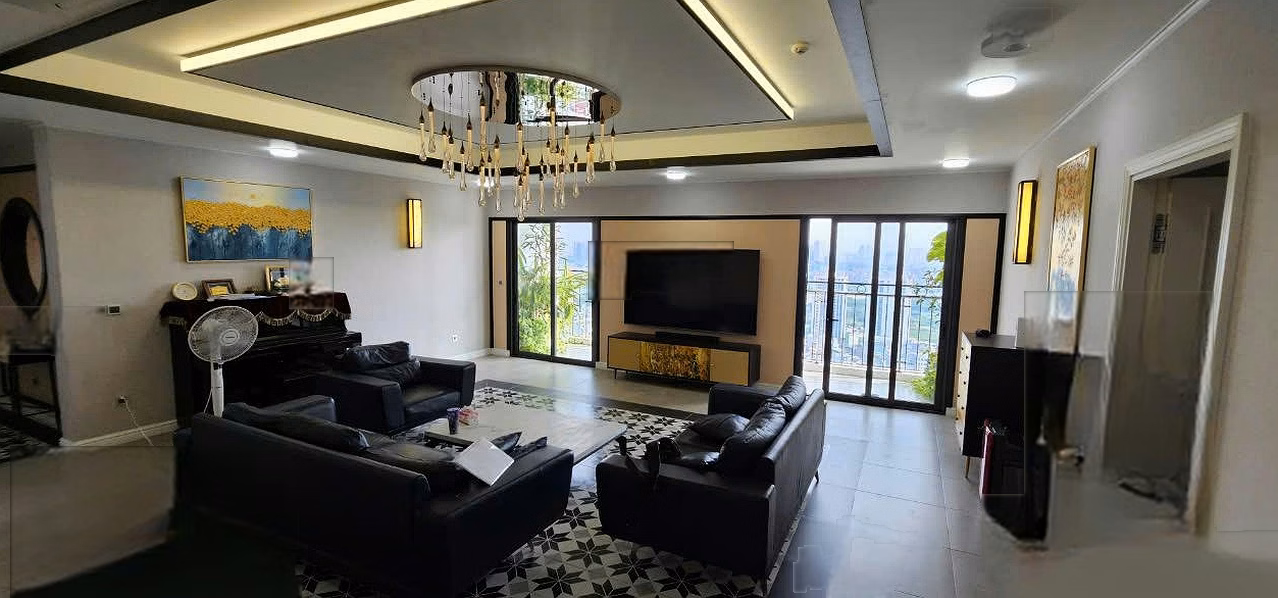 High-class Penthouse cum Duplex sky villa in My Dinh urban area 500m2 price 35 billion. Contact Ha 0936 168 ***