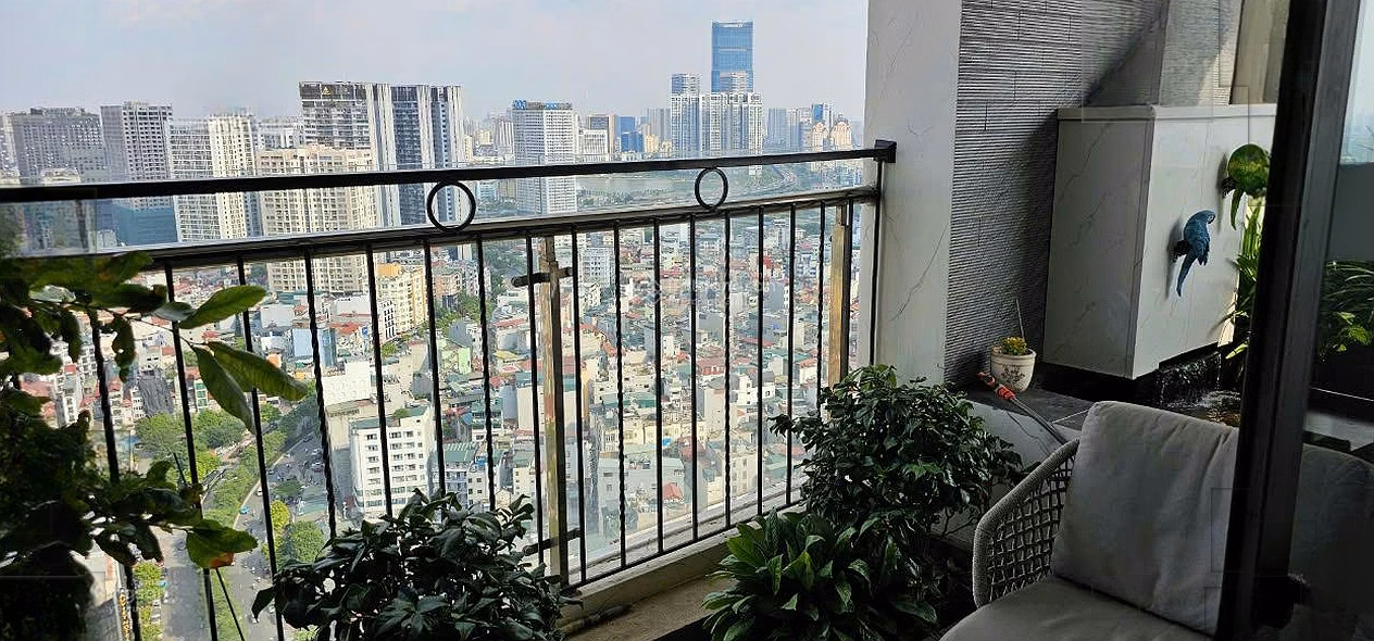 High-class Penthouse cum Duplex sky villa in My Dinh urban area 500m2 price 35 billion. Contact Ha 0936 168 ***