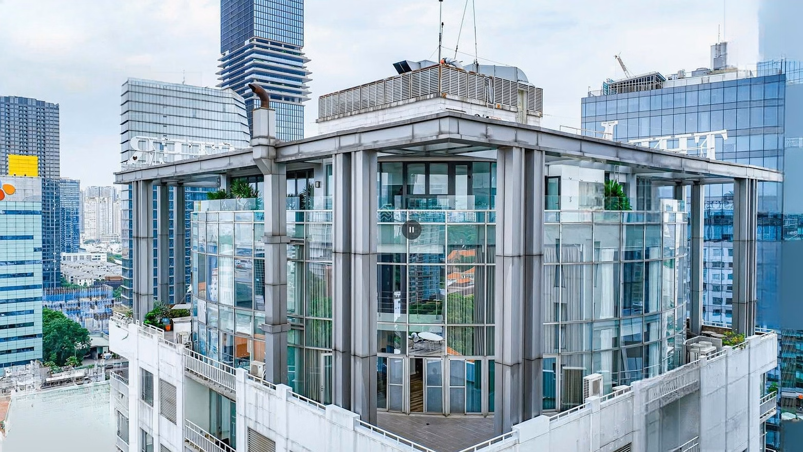 Penthouse Lancaster 266m2 - 22 Le Thanh Ton District 1 price only 47 billion