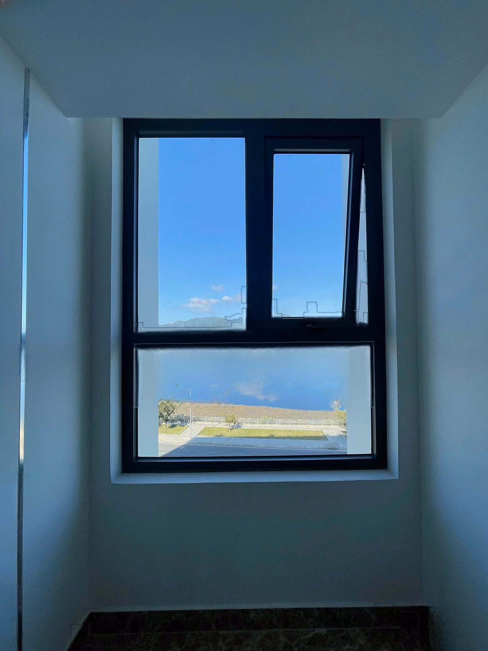 Lower price, corner apartment for sale, 2 bedrooms, 2 bathrooms, River view, high-end furniture, price only 4.6 billion*** Son