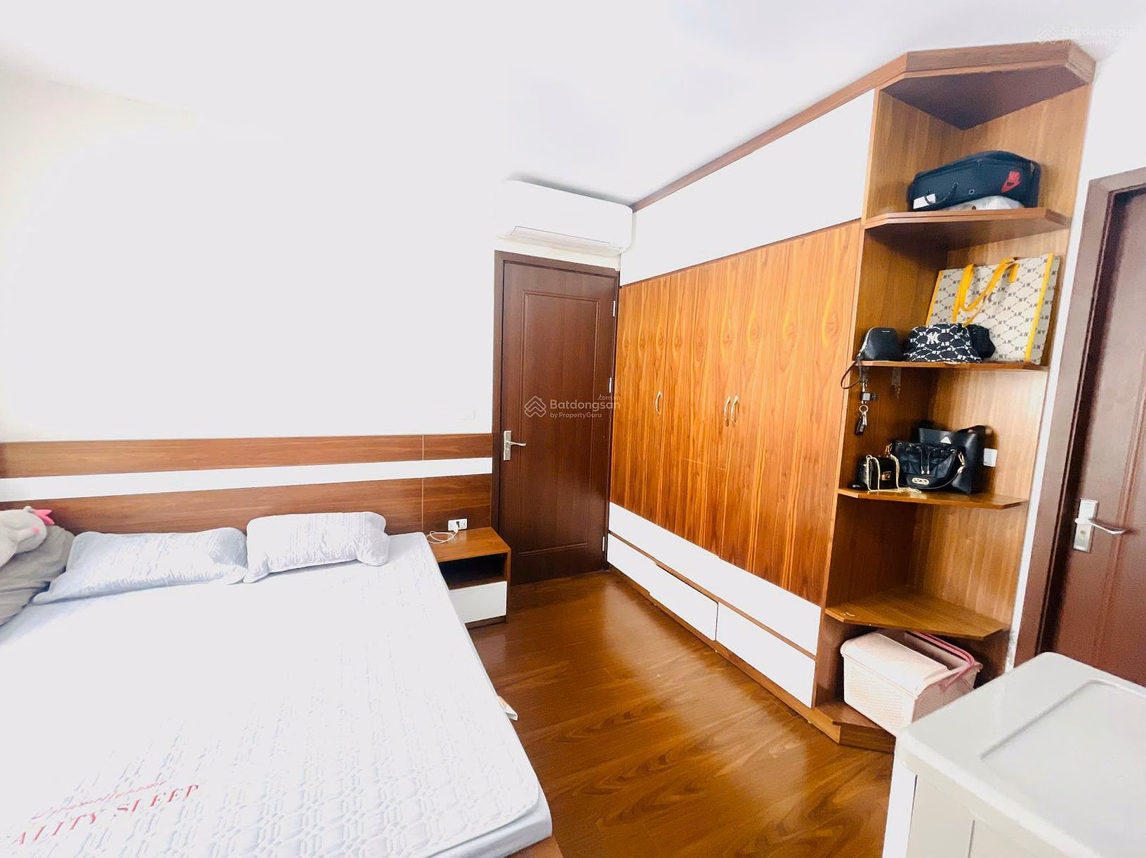 Homeland apartment for sale, 3 bedrooms fully furnished, very nice price 6 billion***