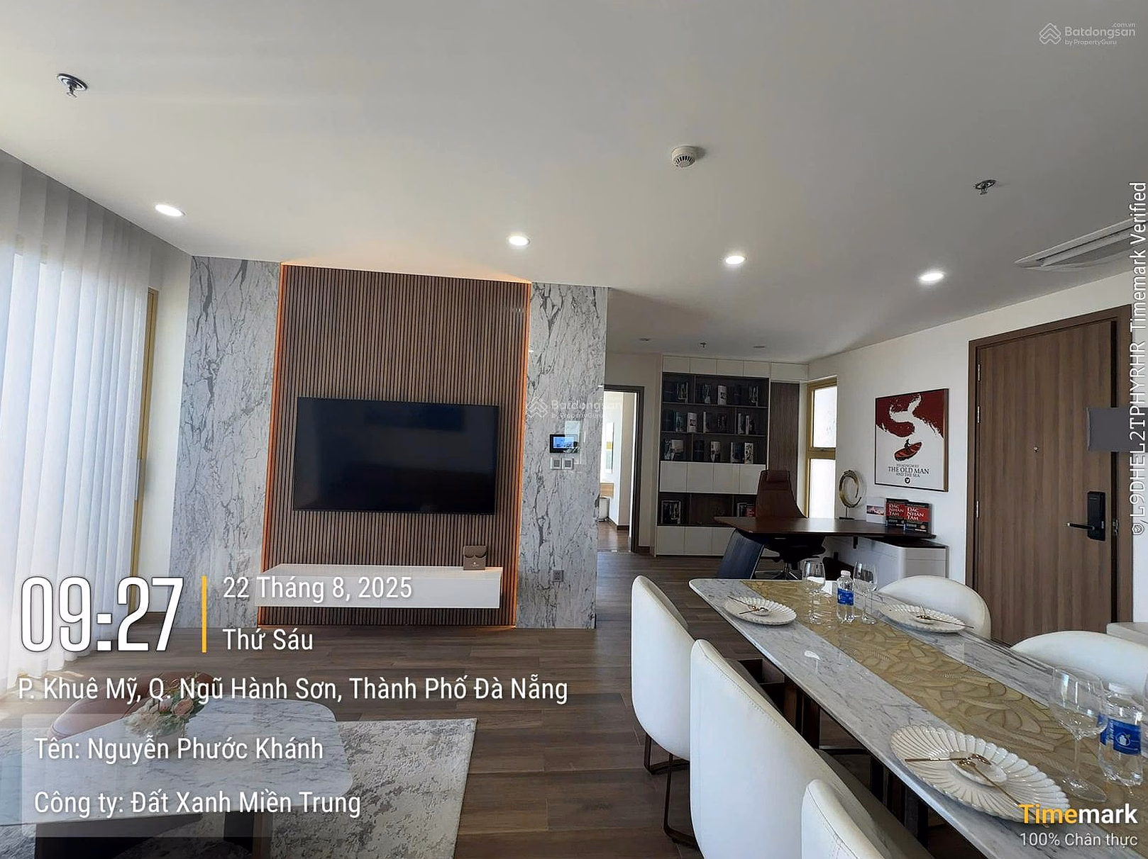 Extremely shocking price for a 2-bedroom apartment, 77.4 m2, direct view of My Khe beach, high-class furniture, spacious layout