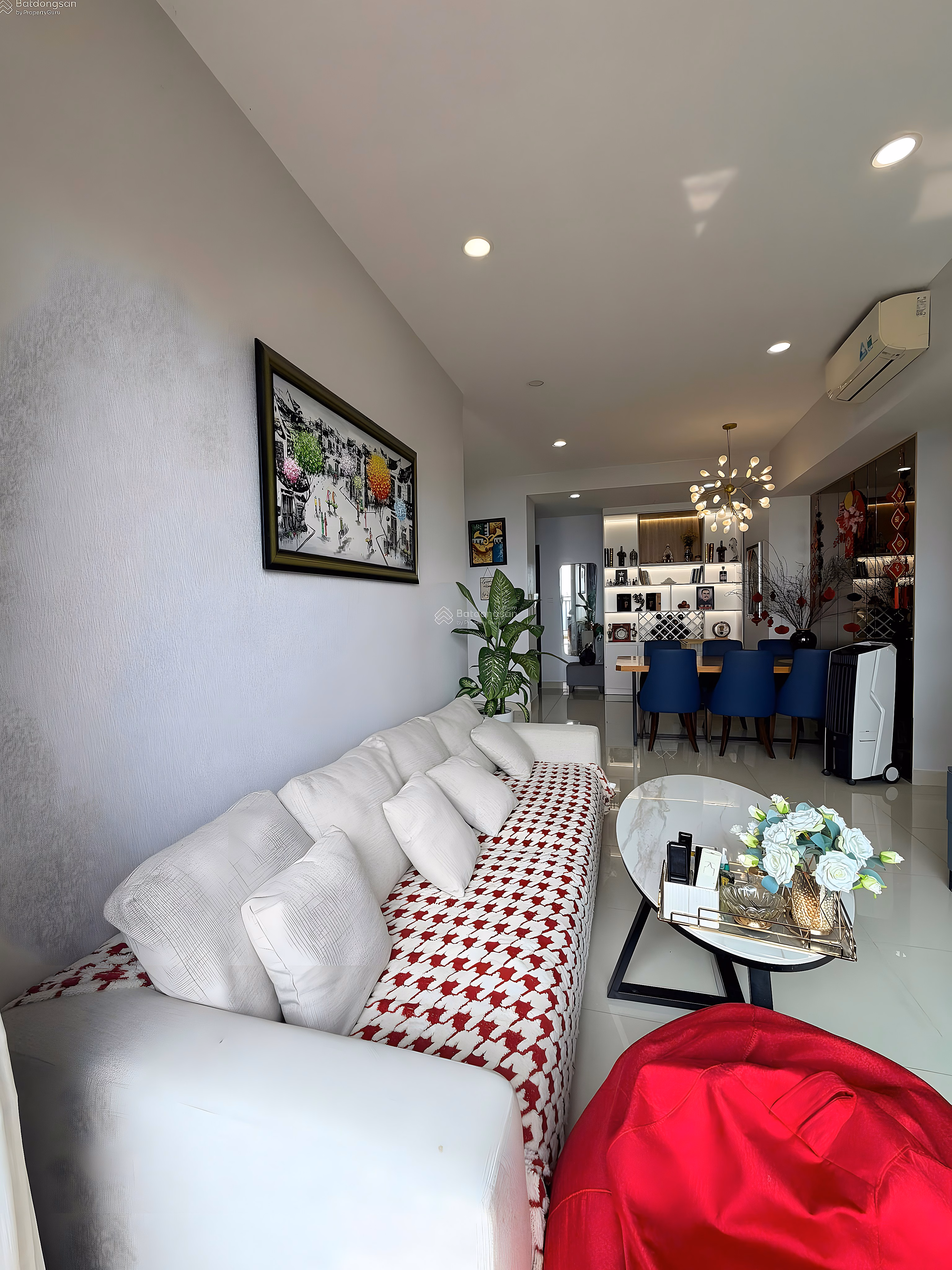 Cart Selling Studio Apartments - 1 Bedroom - 2 Bedrooms - 3 Bedrooms The Sun Avenue Good Prices