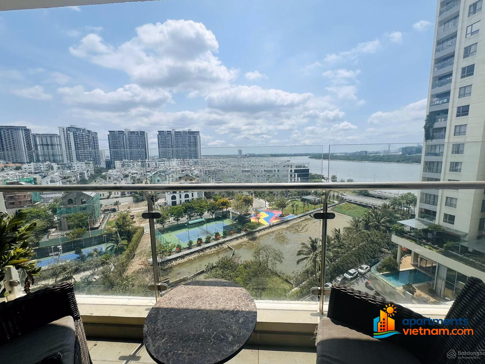 Good price! 2 bedrooms Diamond Island with beautiful river view only 26 million/1 month Fully furnished
