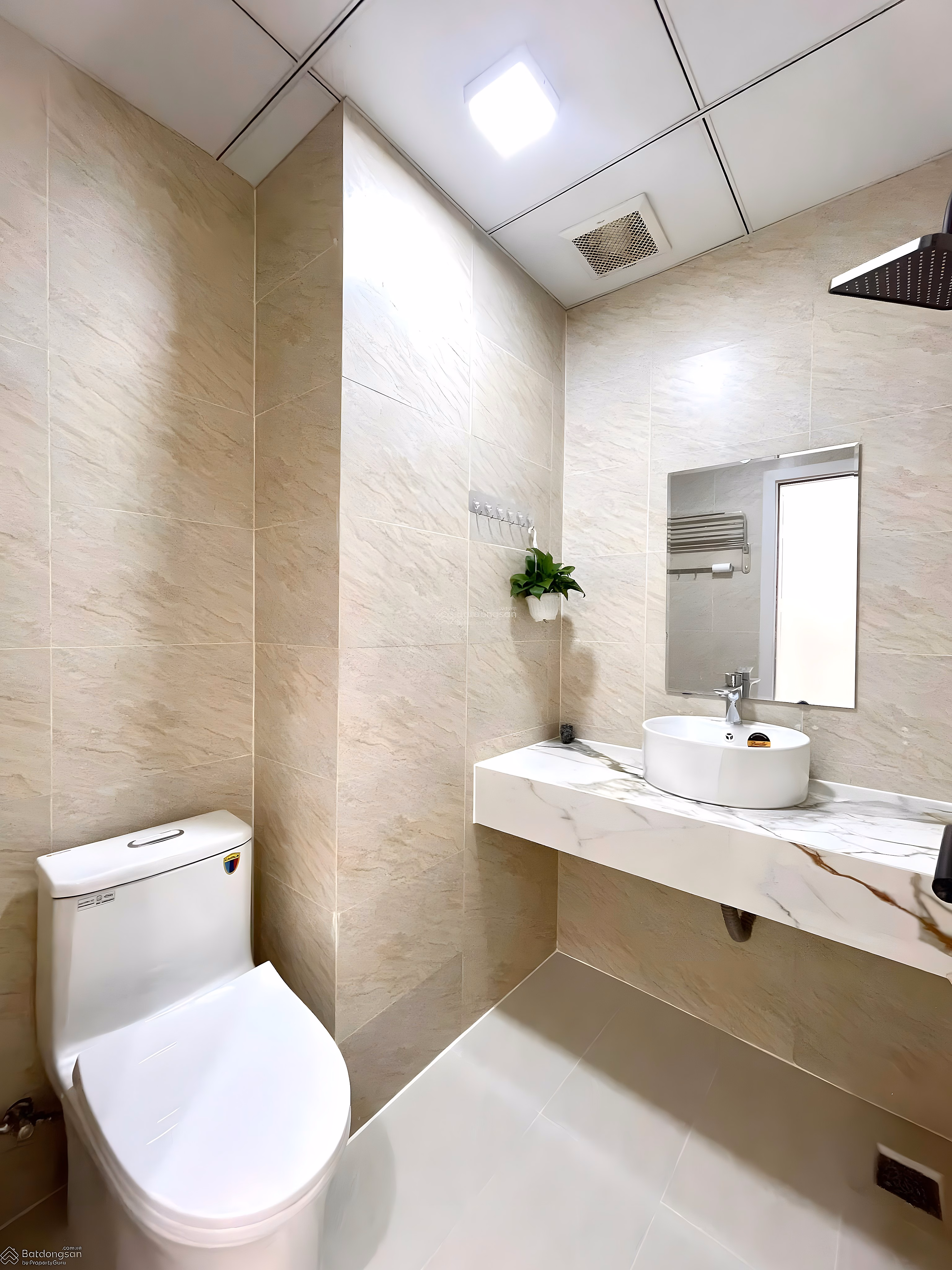 A newly furnished apartment, just bring your suitcase to move in, just a few steps from the sea at MT Vien Trieu
