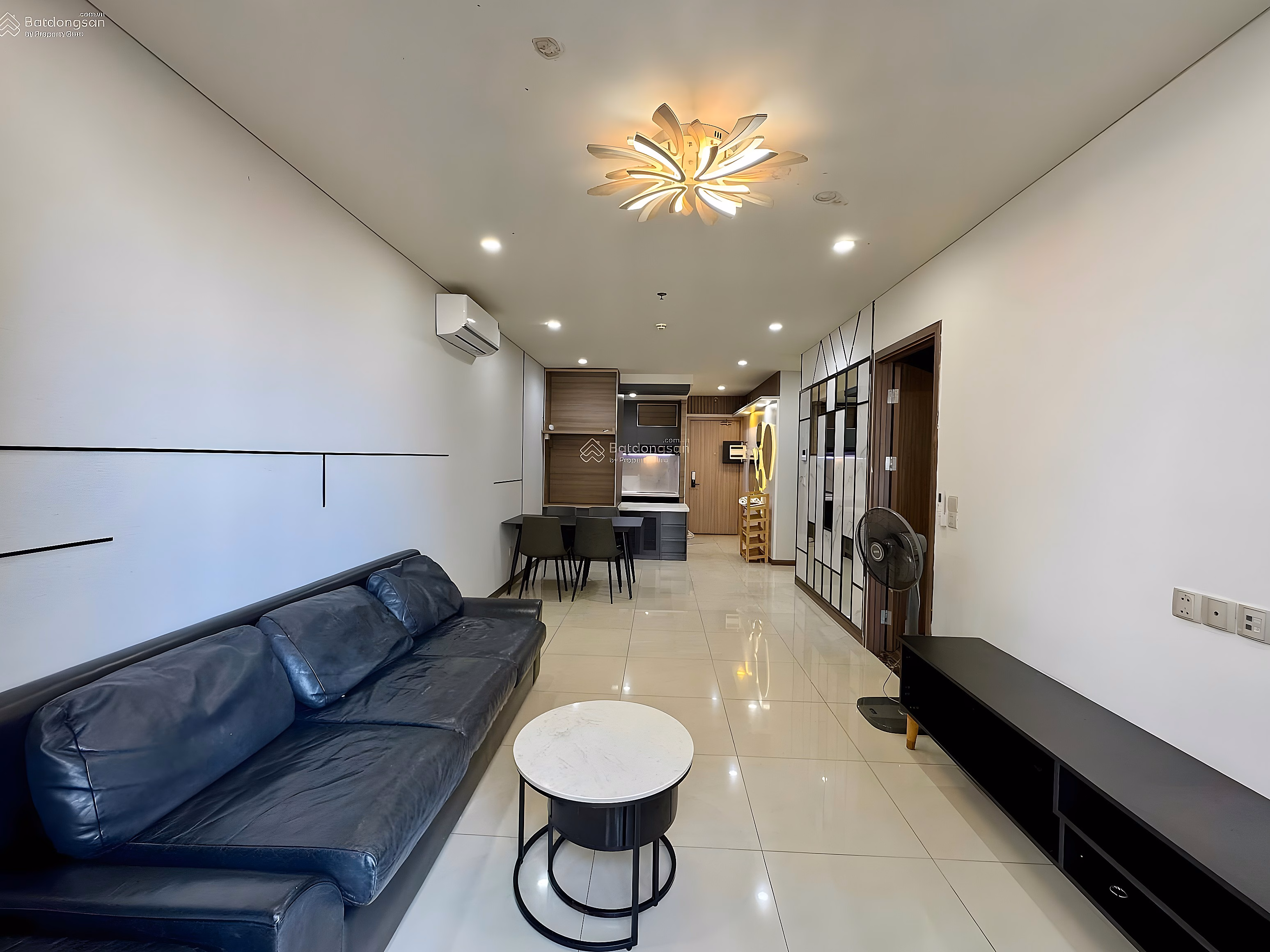 Long-term rental 2-bedroom apartment, fully furnished, beautiful house, Southeast balcony, check in immediately