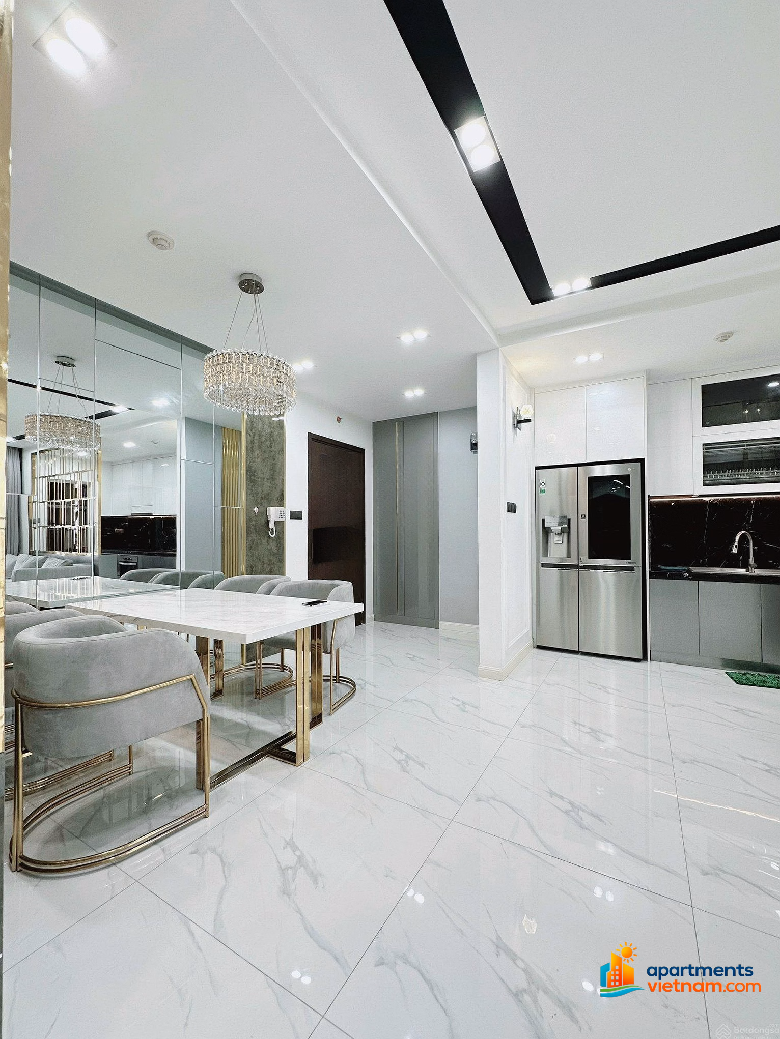Sunrise City rental shopping cart. 1-2-3-4 bedrooms. Full interior. 0985 428 ***