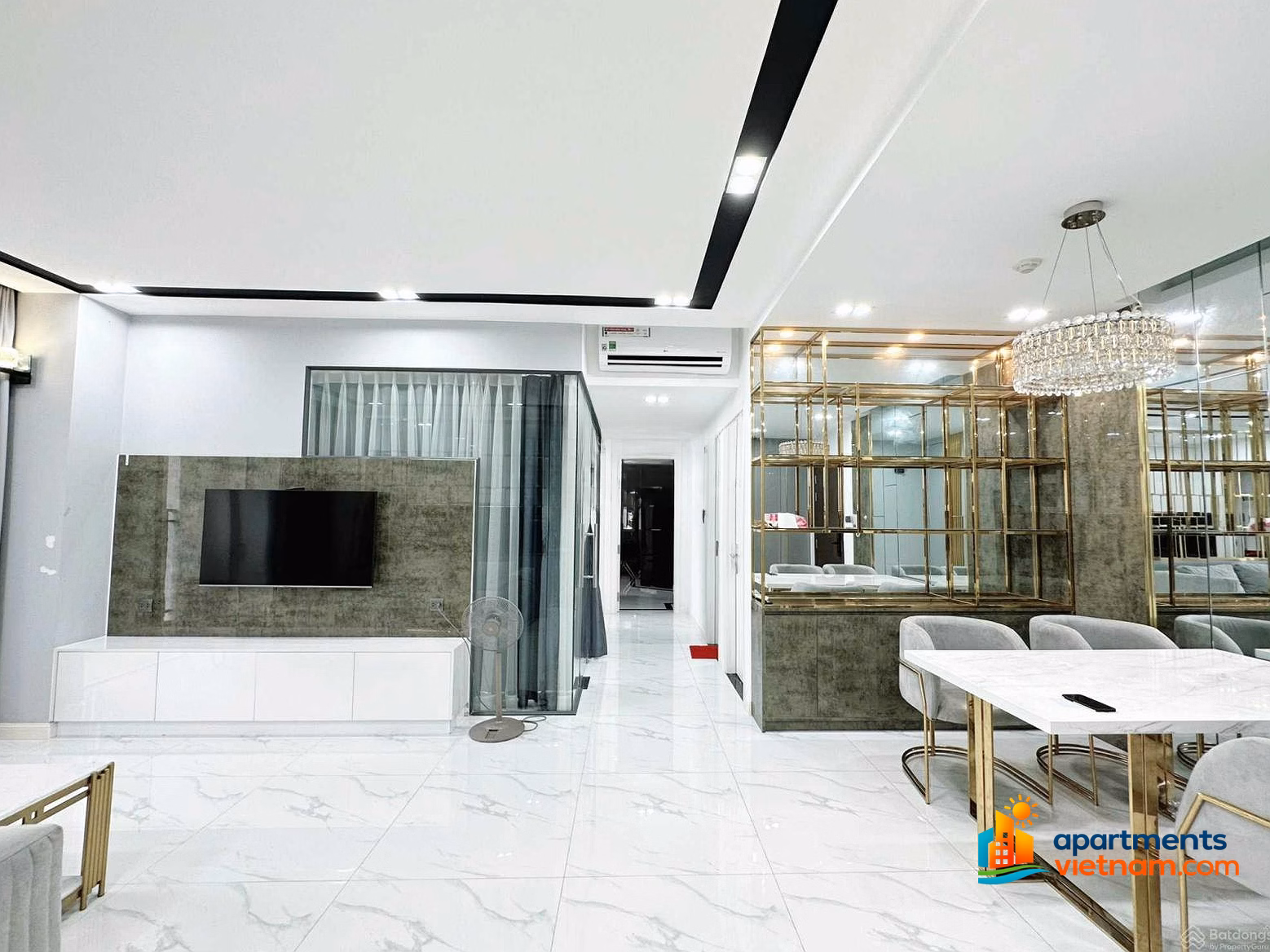 Sunrise City rental shopping cart. 1-2-3-4 bedrooms. Full interior. 0985 428 ***