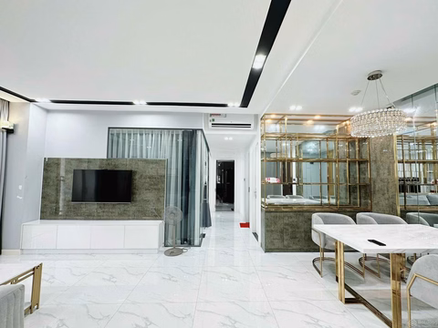 Sunrise City rental shopping cart. 1-2-3-4 bedrooms. Full interior. 0985 428 ***