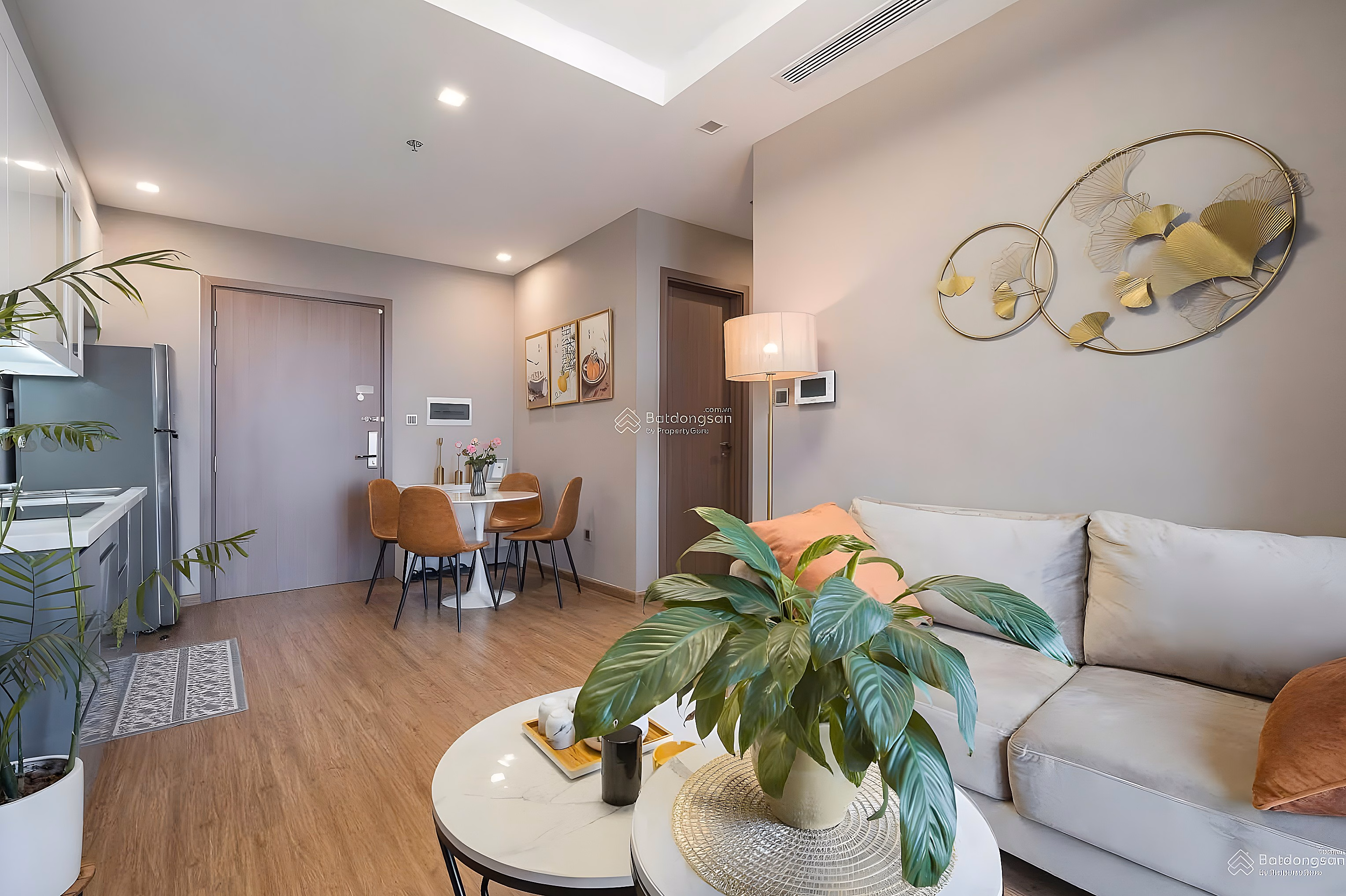 Shocking promotion on T6 for CHEAP & BEAUTIFUL apartments for rent. Standard information from the OWNERS & Management Board of Vinhomes Green Bay