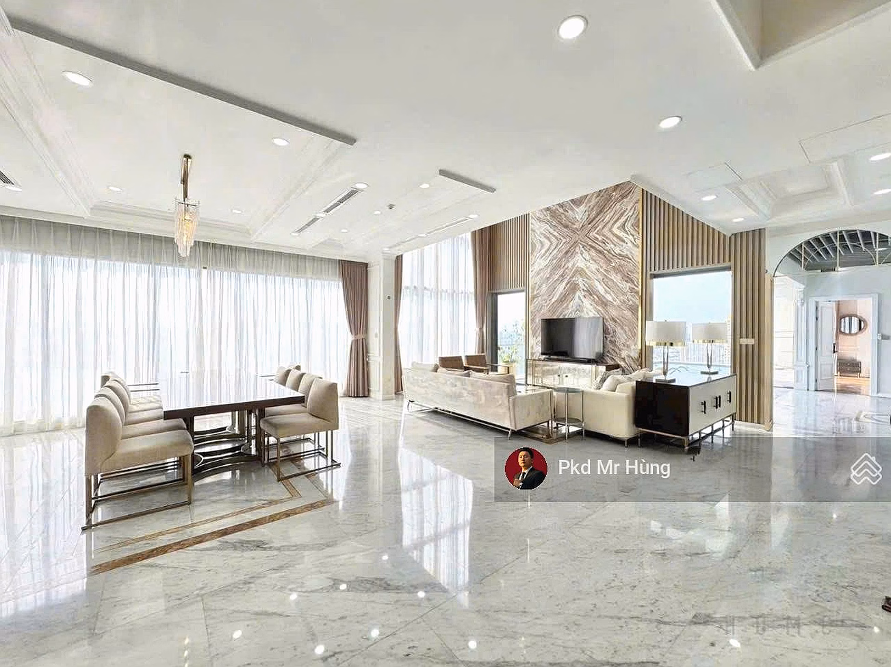 Sky villa apartment for sale - Diamond Island 391m2, direct view of river & LM81, with private pool, breathtakingly beautiful