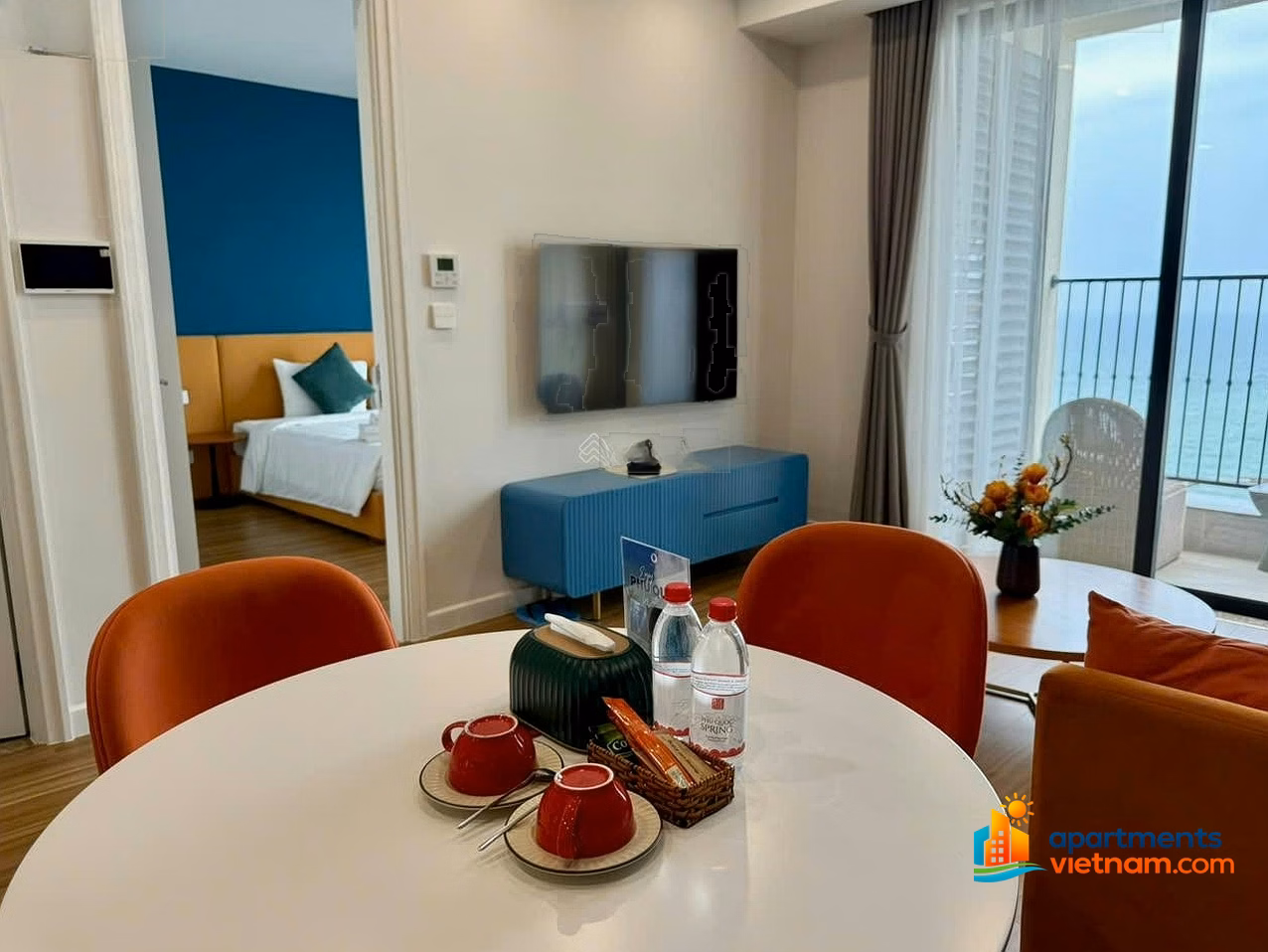 The owner urgently sells a 1-bedroom apartment with diplomatic sea view on a high floor at a high price