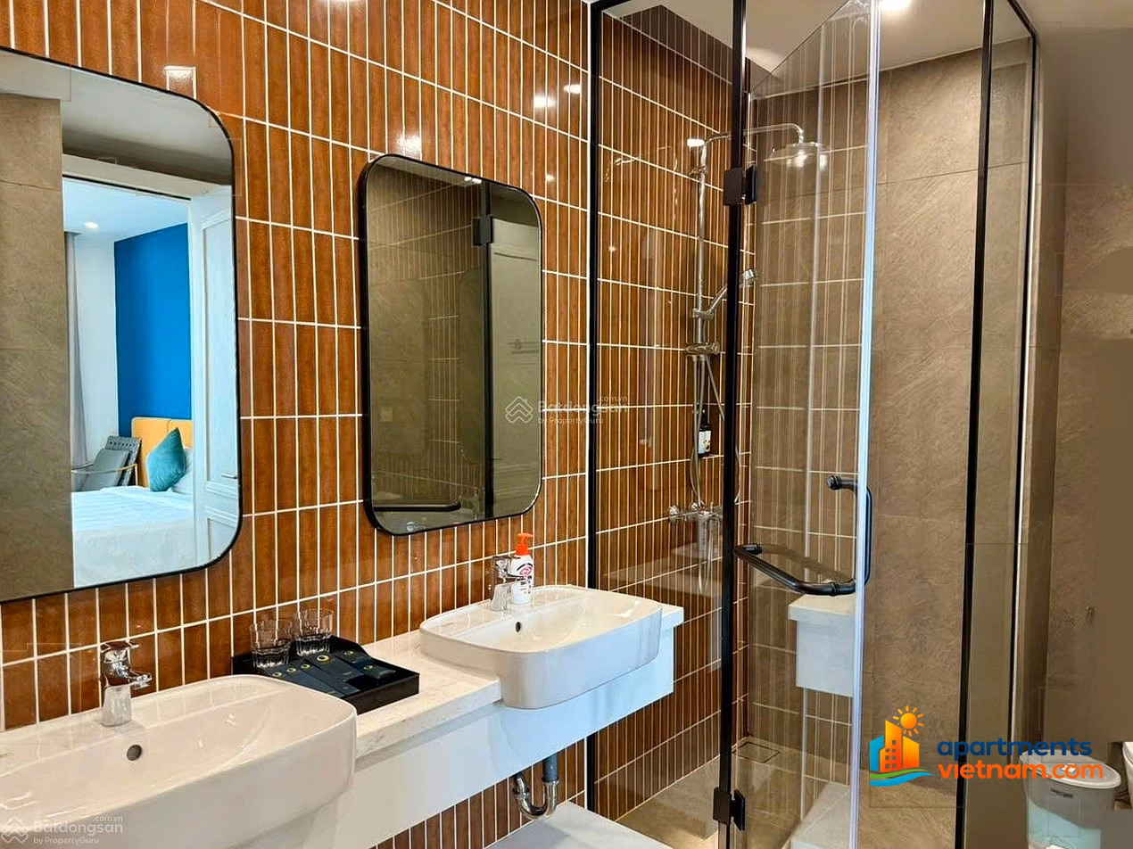 The owner urgently sells a 1-bedroom apartment with diplomatic sea view on a high floor at a high price