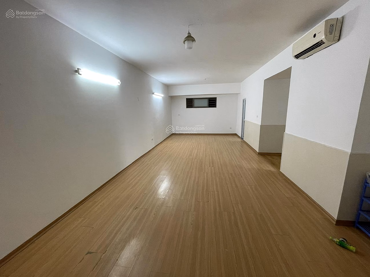 Apartment for sale at Song Da building, 131 Tran Phu, 135m2, 3 bedrooms, 2 bathrooms, 20th floor, price 8 billion