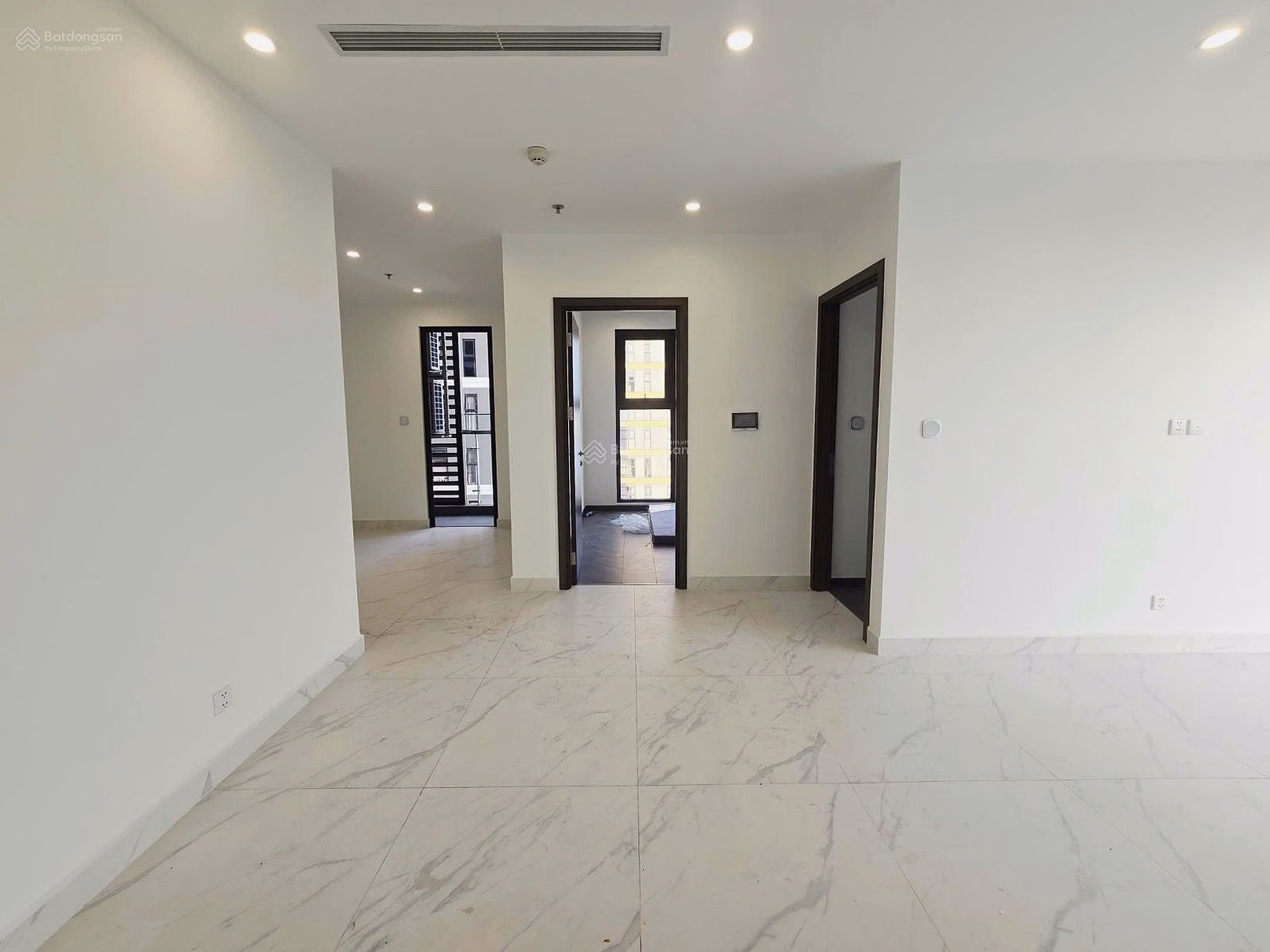 Selling 3-bedroom apartment at The Beverly Vinhomes Grand Park - Direct view of 36ha park - Dong Nai River
