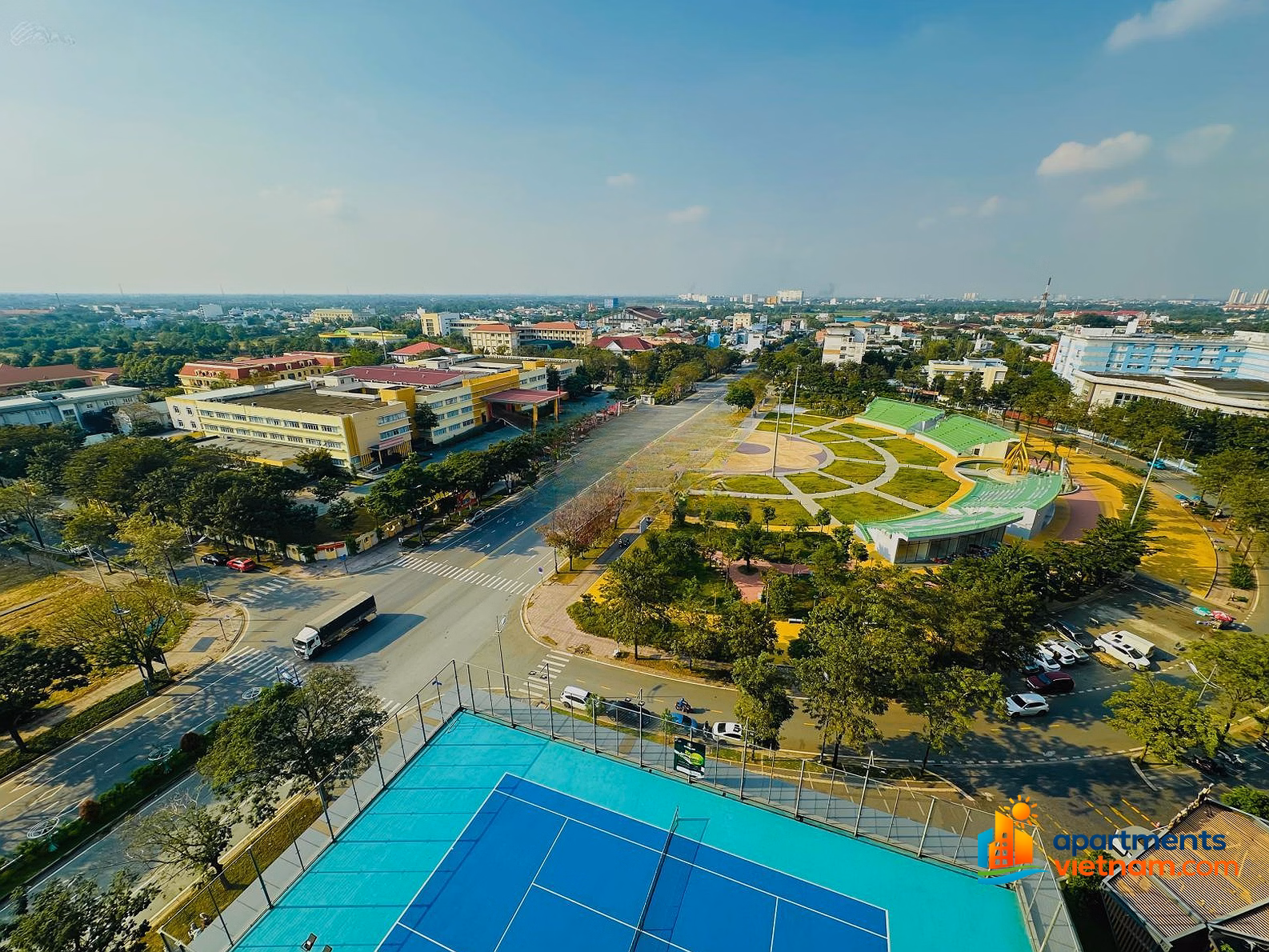 Rare item! Selling apartment 59m2, 2 bedrooms, 2 bathrooms, tower D, pool view + Westgate furniture package ready. Contact now 0899 996 ***