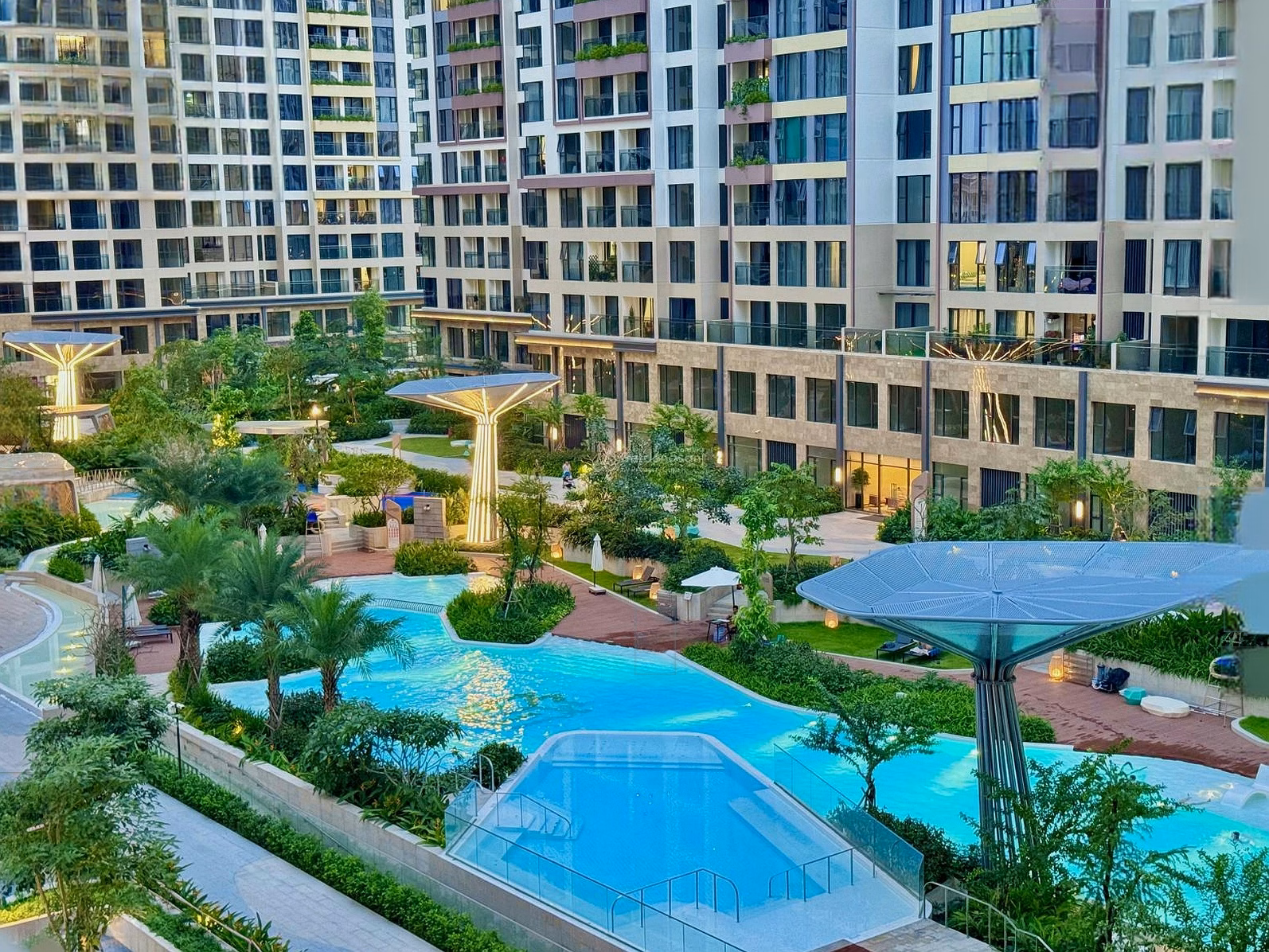1-bedroom, 2-bedroom, 3-bedroom apartment for rent in Vinhomes Grand Park District 9, new house with nice view and cool direction near Vincom