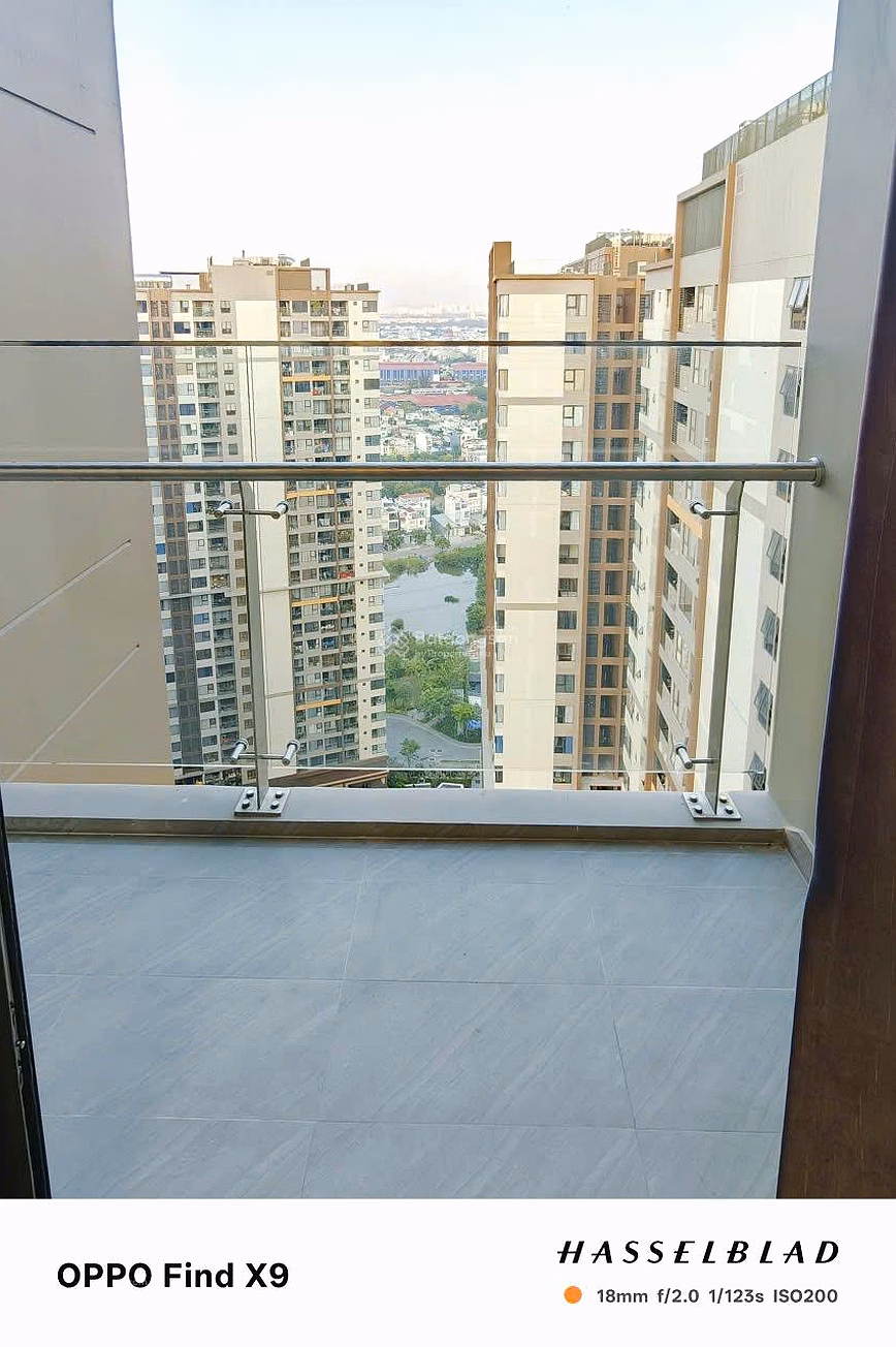 Welcoming the Beautiful Sunrise, Ready Book Super Bargain Price for 2 Bedrooms, 61m² Only 3,790 Billion at Akari Binh Tan, HCM