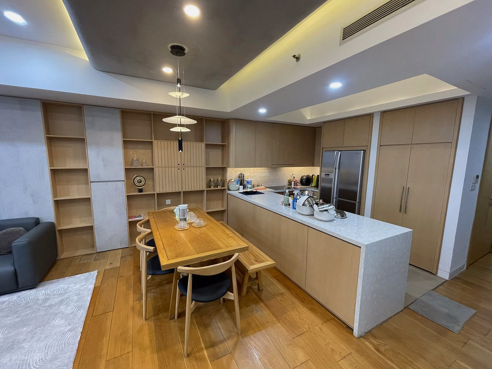 Selling IPH apartment fund 93m2, 98m2, 117m2, 145m2, 200m2, from 2-3-4 bedrooms. Good price***