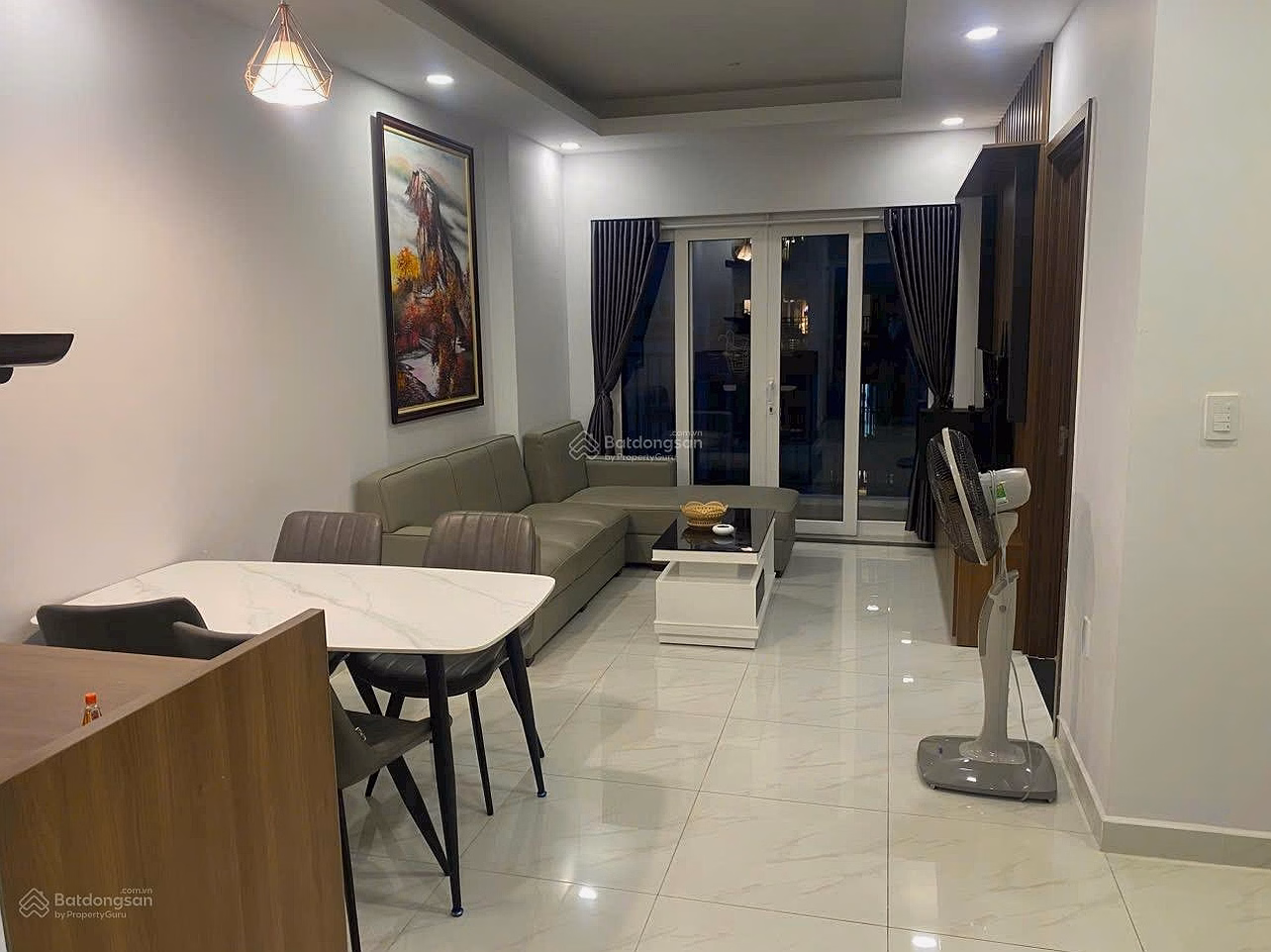 I need to sell CH Richmond city 2 bedrooms-2 bathrooms full NT price 5 billion including taxes and fees. Contact 0906 820 ***