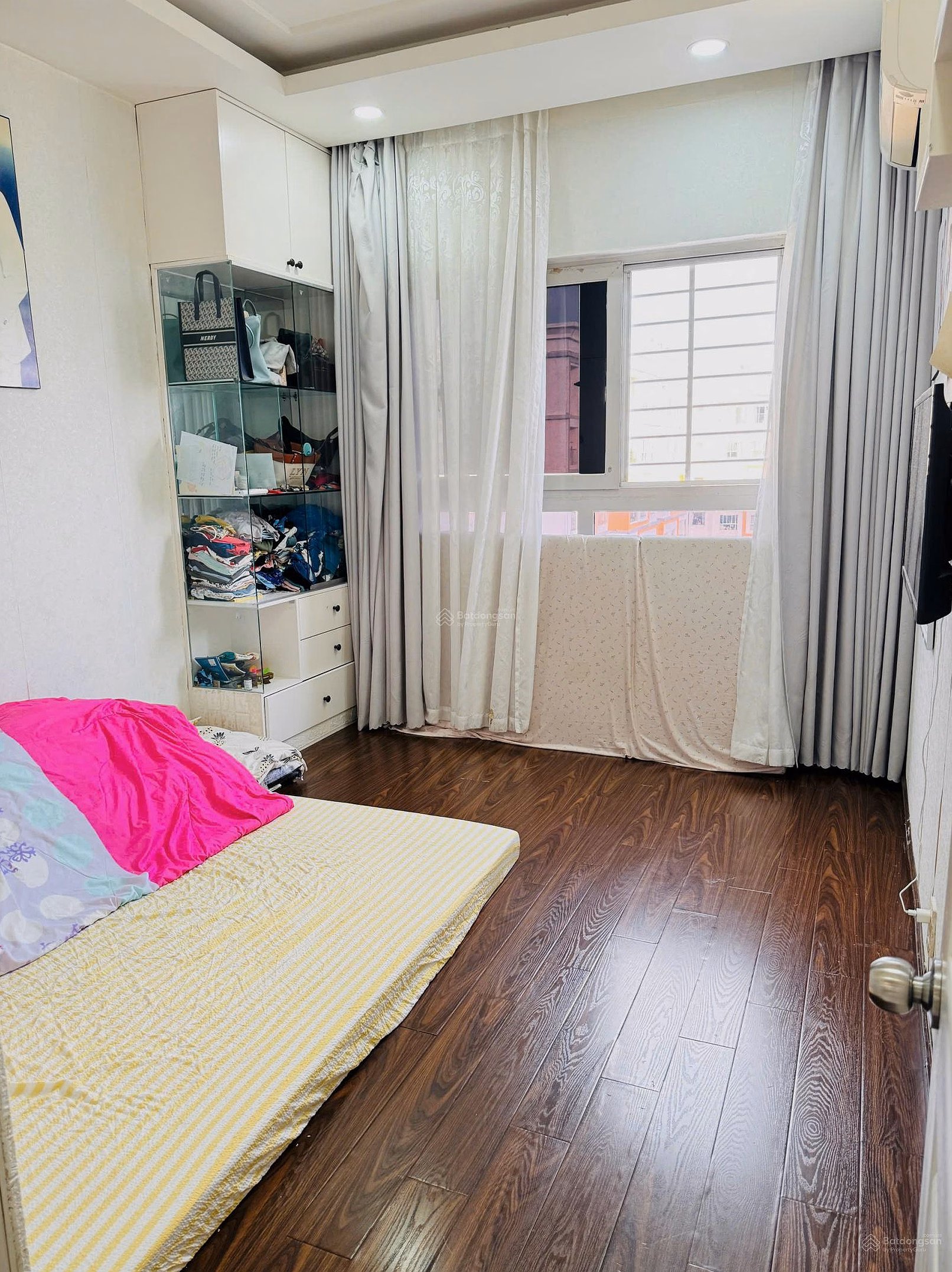 Dragon Hill apartment for sale 1 - 122m2 - nice corner unit - pink book