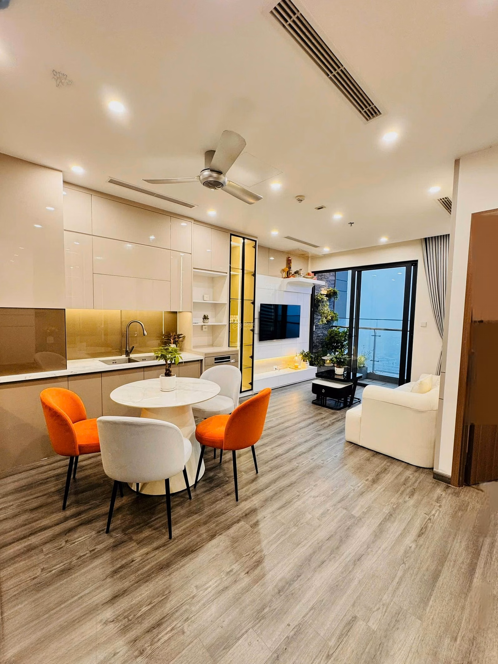 Excellent beautiful apartment for sale at The Tonkin, 6.3 billion, 64.7m2, 2 bedrooms, 2 bathrooms, Tay Mo, Nam Tu Liem, Hanoi