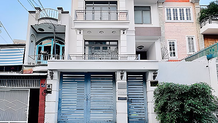 Garden house for rent 1,500 m2 near SunGroup Vung Tau project, beautiful sea view, price 5 million for those who like gardens