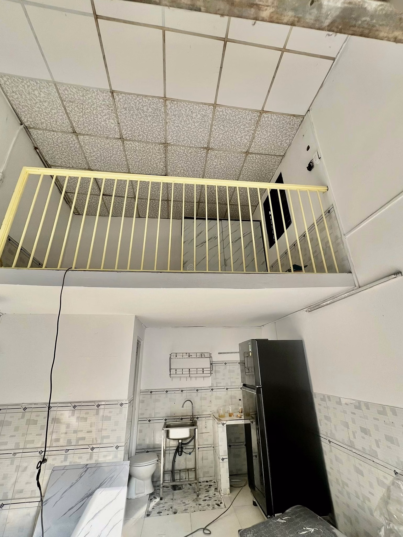 Business kiosk with 32m2 attic, 24/24 camera, frontage, 208 Ho Van Long, Binh Hung Hoa B Ward, Binh Tan