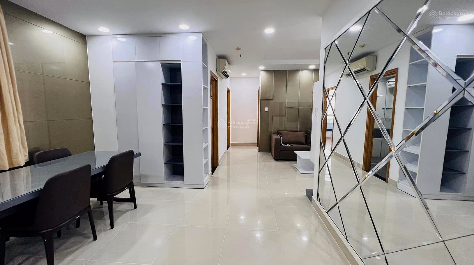 Need to sell quickly Him Lam Cho Lon, 4.7 billion, free furniture*** meet Tham