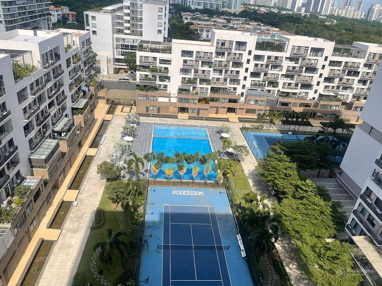 URGENT. The owner is willing to urgently sell a 3-bedroom apartment with river view, high floor of Panorama PMH apartment for 20 billion