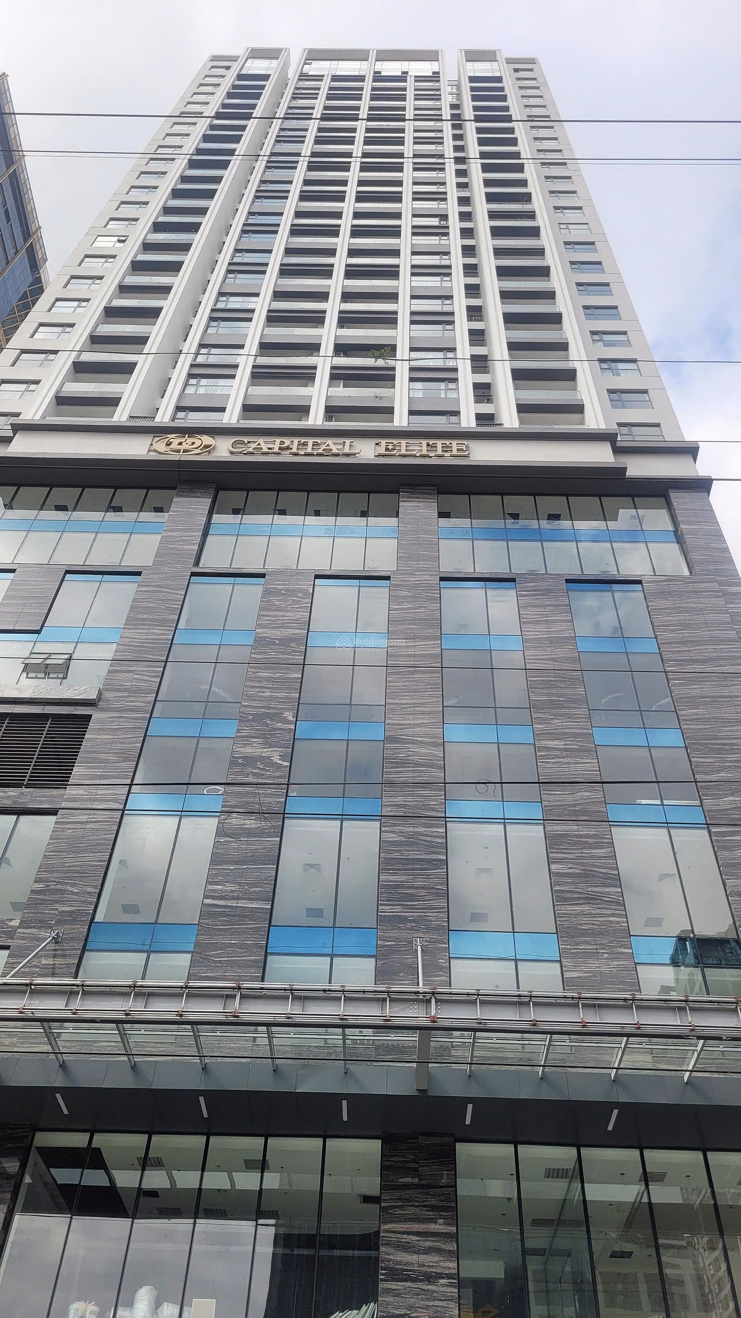 Cut losses and sell luxury apartment 3 bedrooms 2 bathrooms at Capital Elite, 127m², Nam Tu Liem, Hanoi
