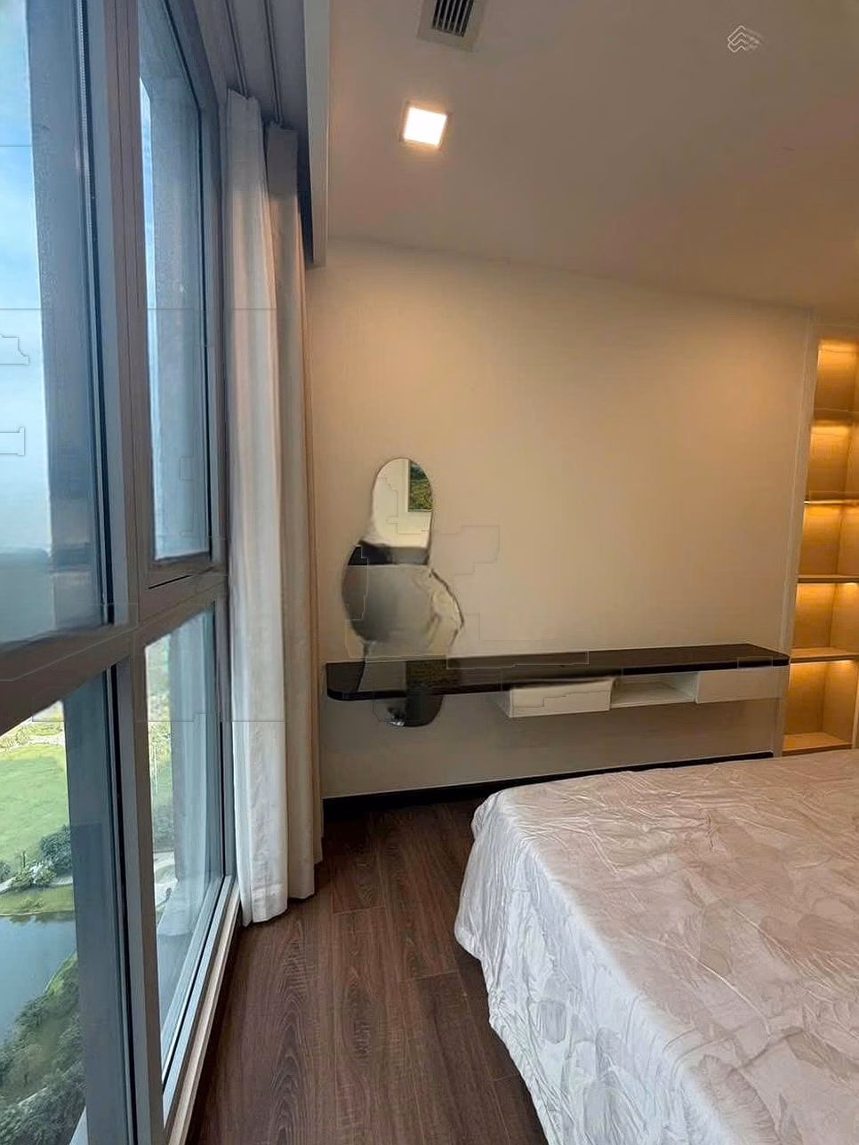 Vinhomes Central Park & ​​Landmark 81 apartment for rent at good price