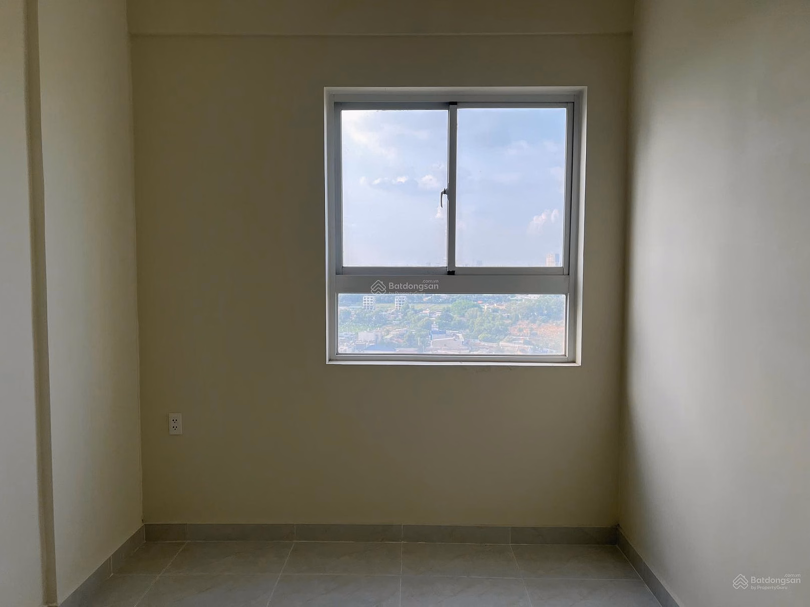 Need to sell urgently apartment TDH Binh Chieu 58m² 2 bedrooms 2 bathrooms 2 balconies price 2.25 billion available book with 70% loan support