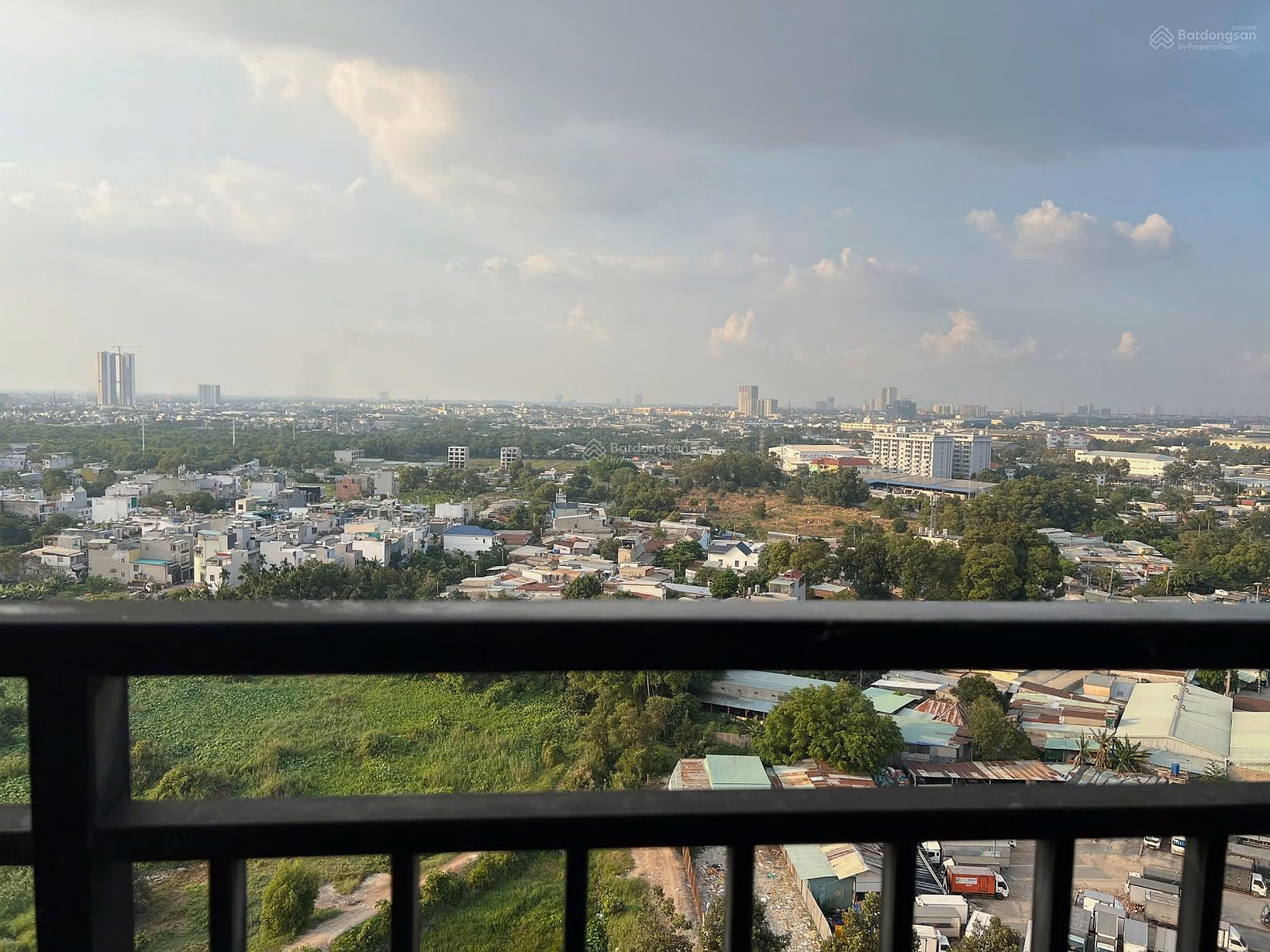 Need to sell urgently apartment TDH Binh Chieu 58m² 2 bedrooms 2 bathrooms 2 balconies price 2.25 billion available book with 70% loan support