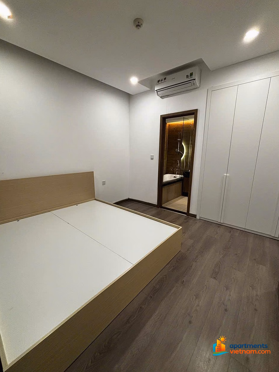 Selling 3 bedroom Diamond Alnata Plus apartment with all books, free car, free bed and wardrobe
