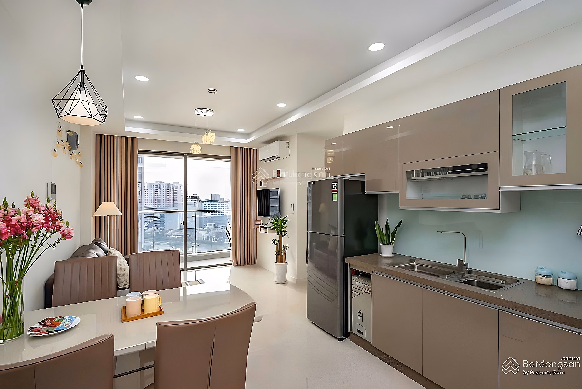 Apartment 48m2 Nguyen Binh Khiem, Ward 1, good price, ready to move in immediately - full house - live now or rent